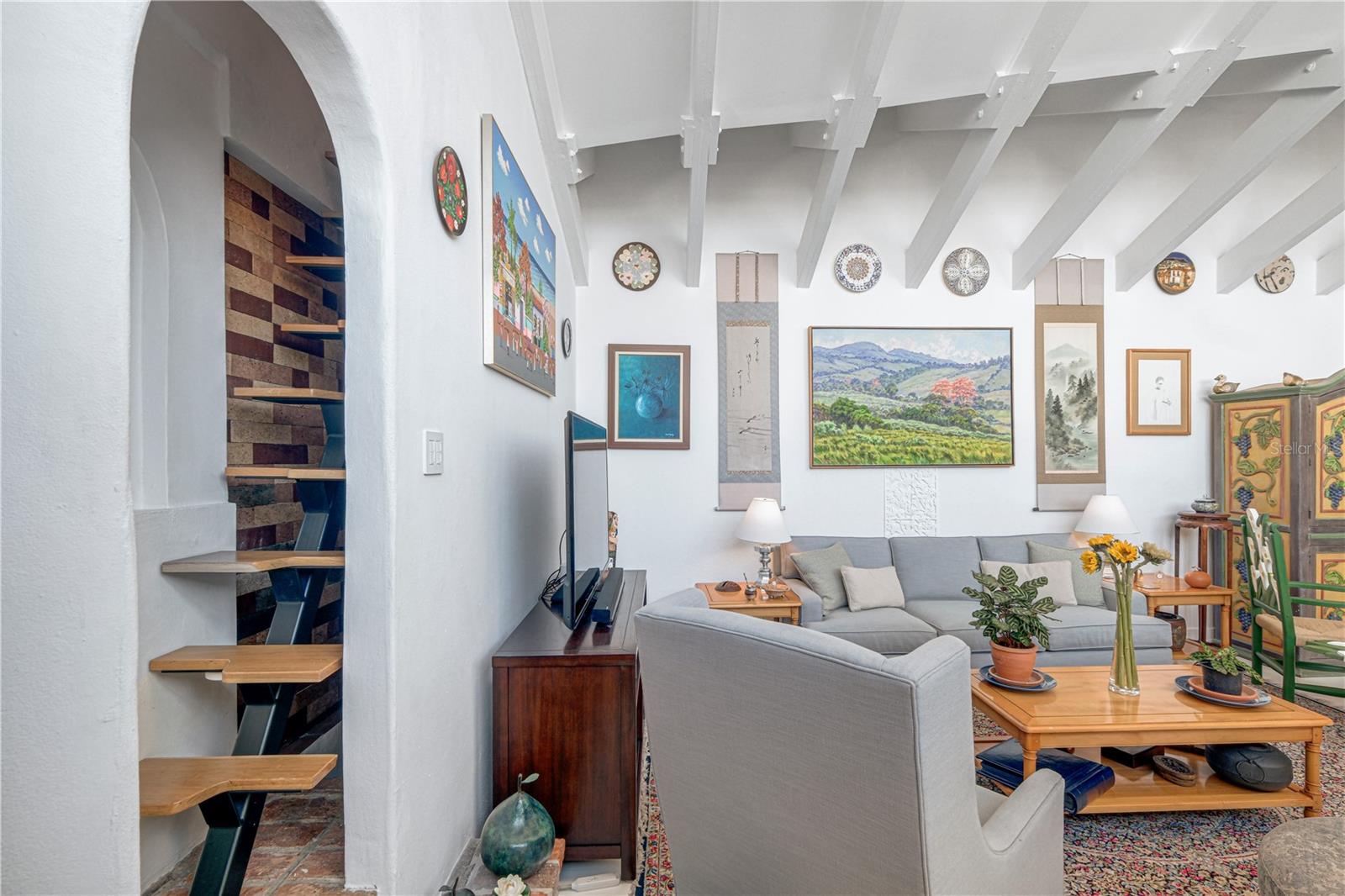 208 CALLE CRISTO #penthouse