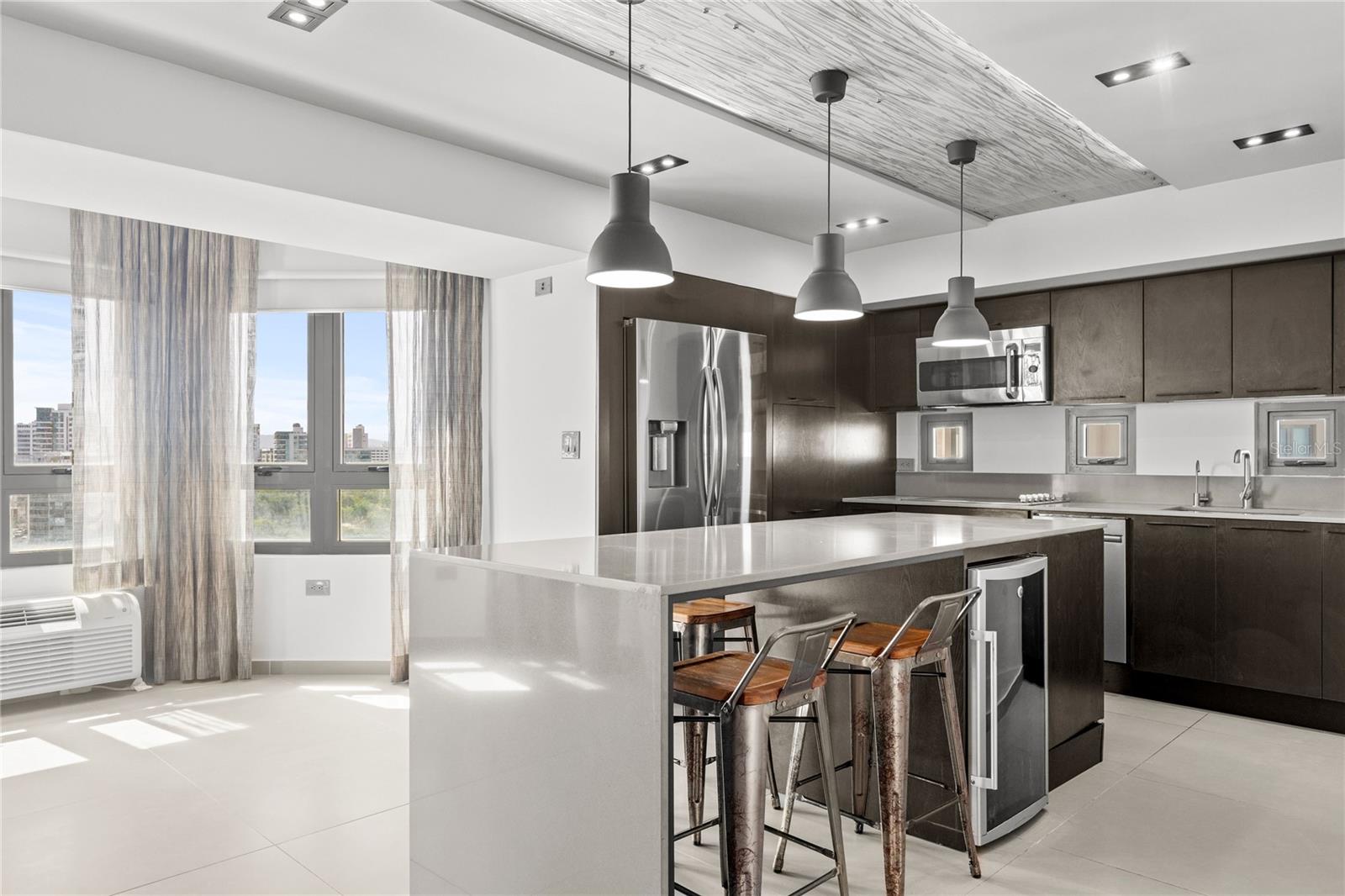 103 AVENIDA DE DIEGO #1401N
