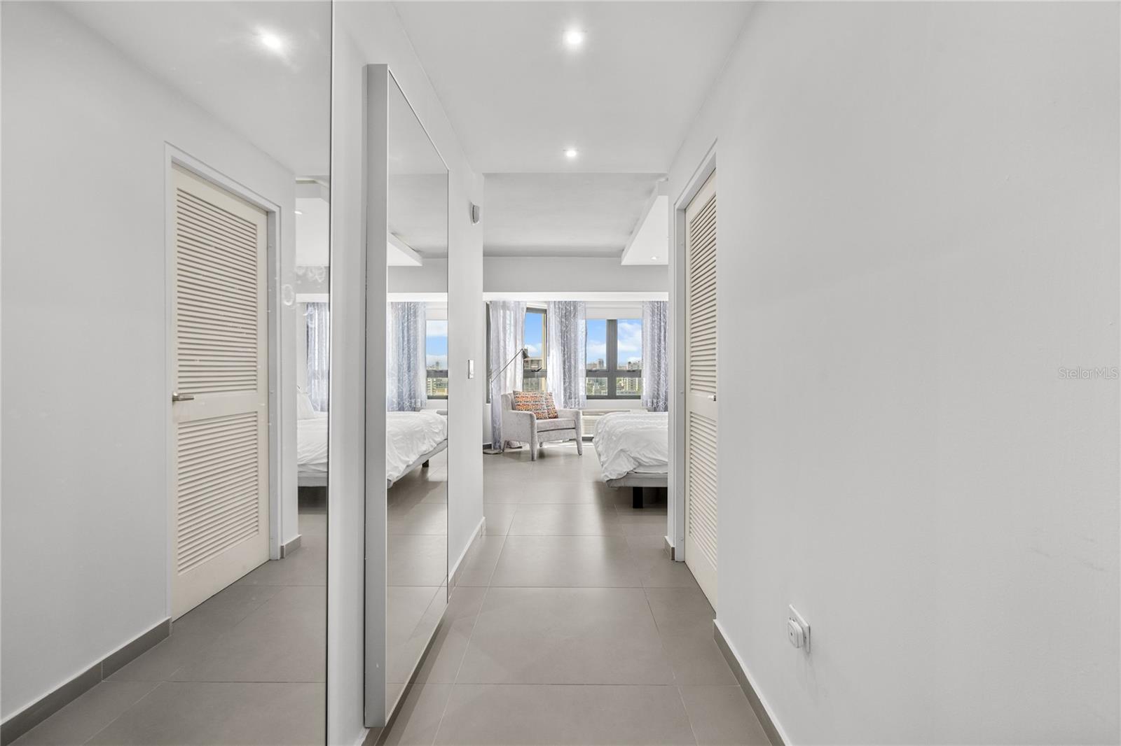 103 AVENIDA DE DIEGO #1401N