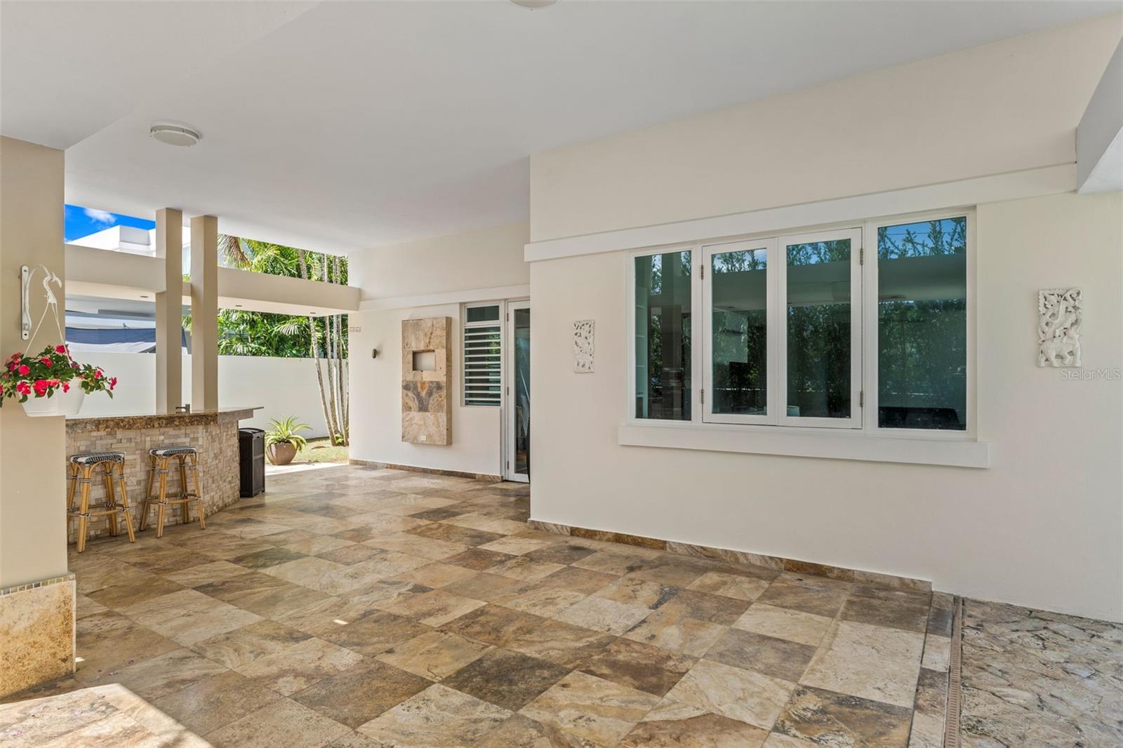 506 CALLE MAR CARIBE