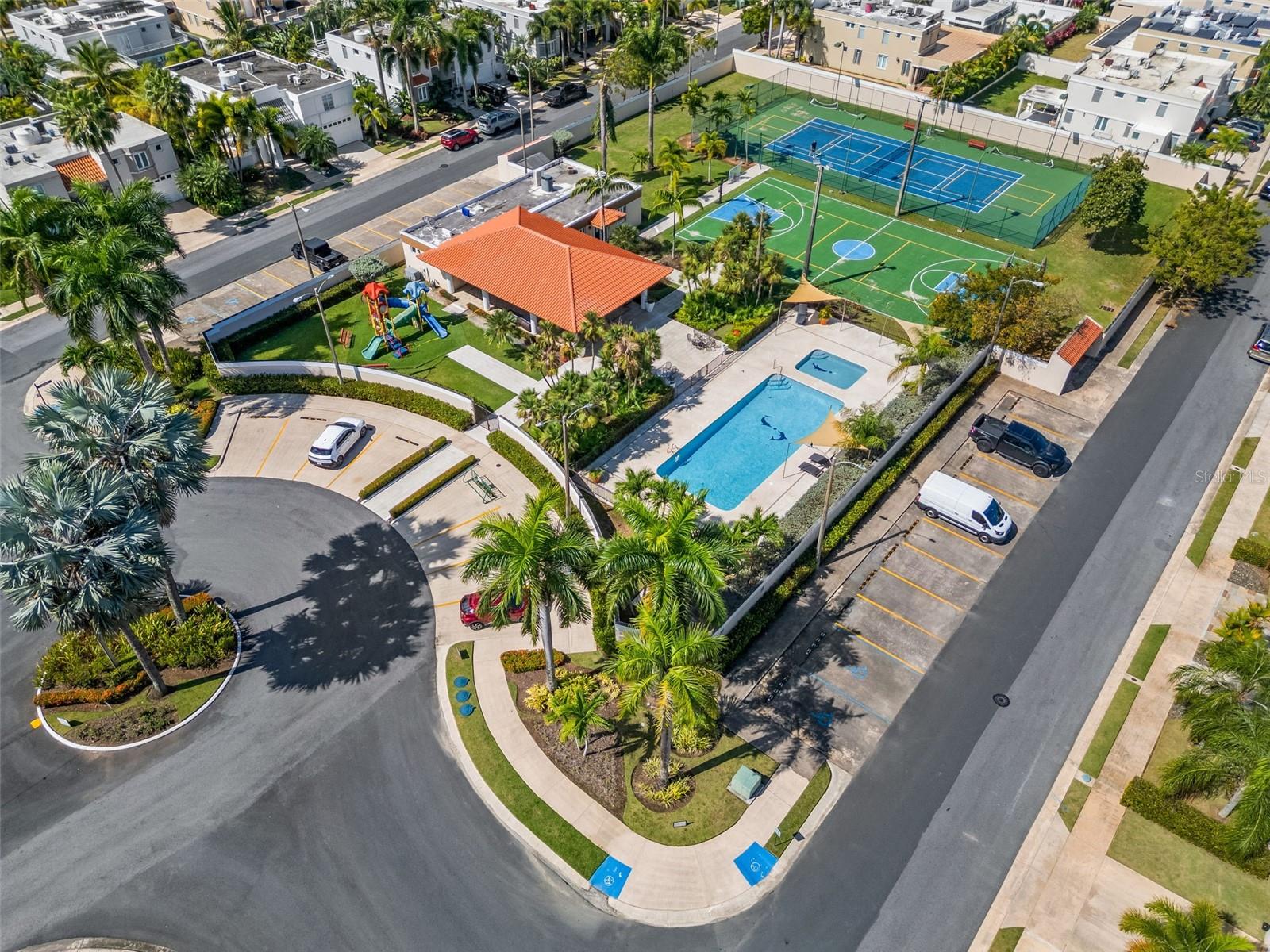 506 CALLE MAR CARIBE