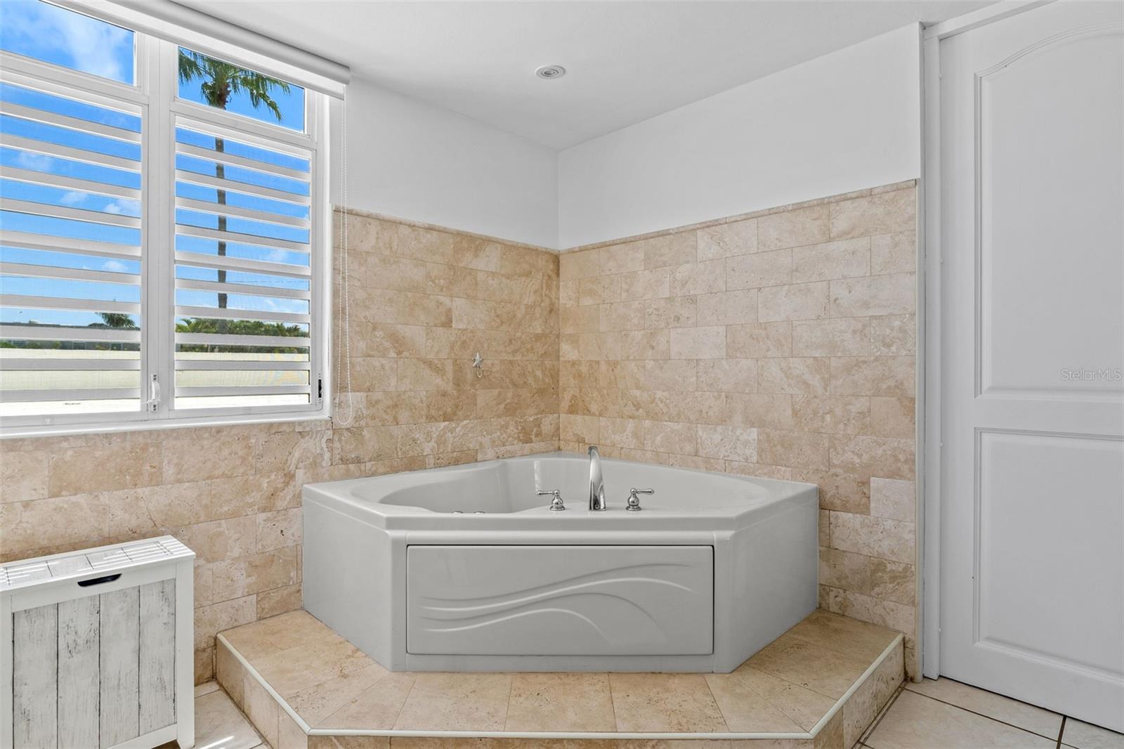 506 CALLE MAR CARIBE