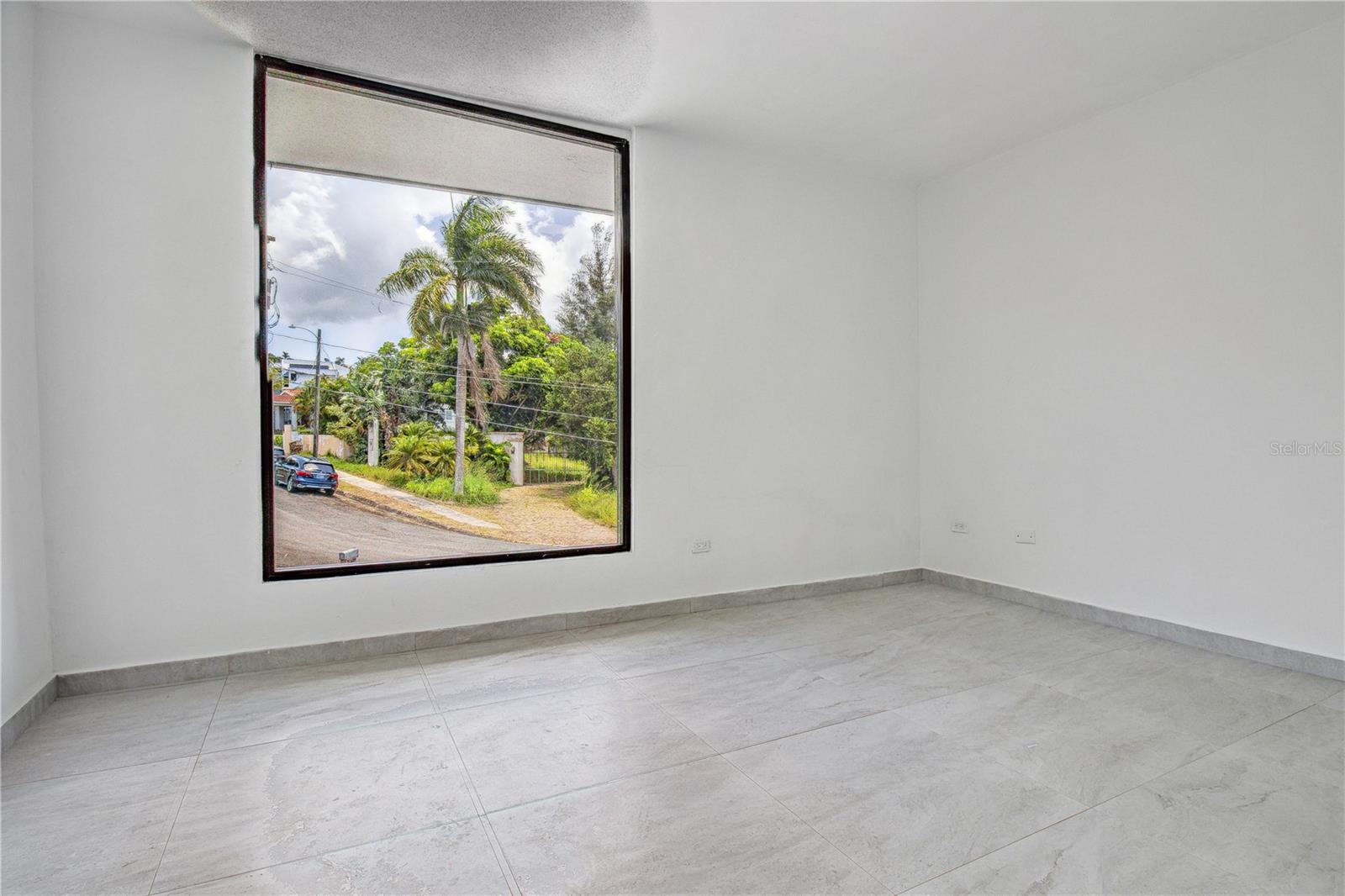 1359 CALLE OLGA ESPERANZA