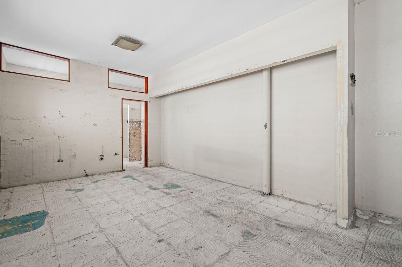 465 AVENIDA SAGRADO CORAZON