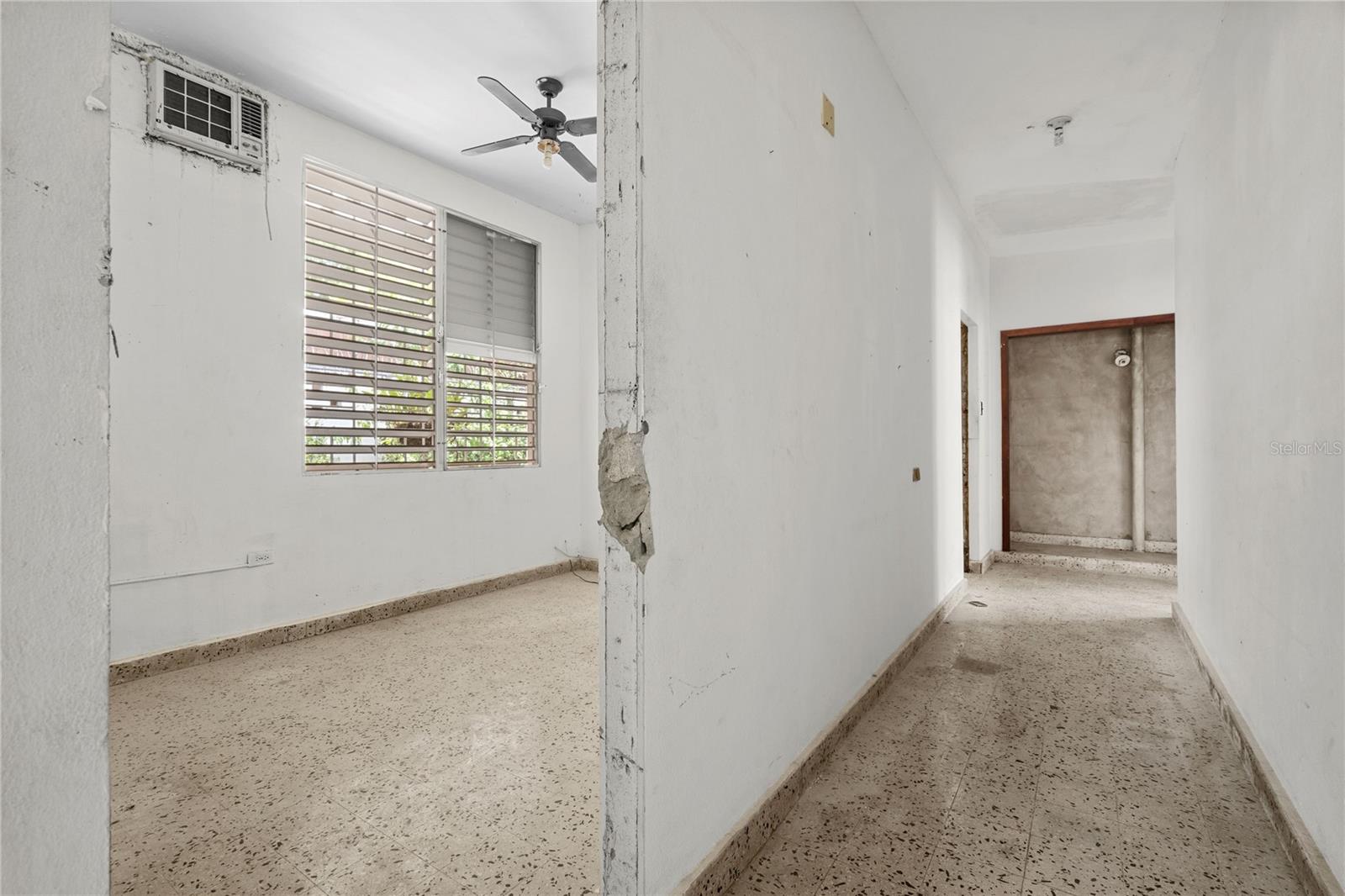 465 AVENIDA SAGRADO CORAZON