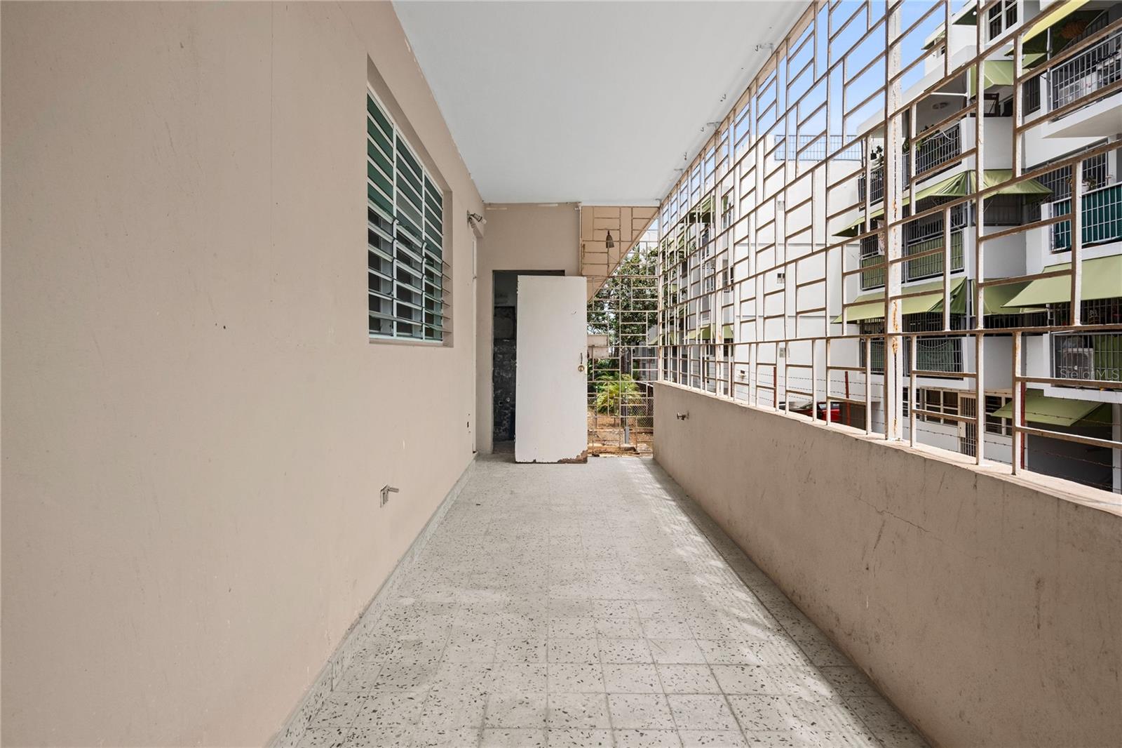 465 AVENIDA SAGRADO CORAZON