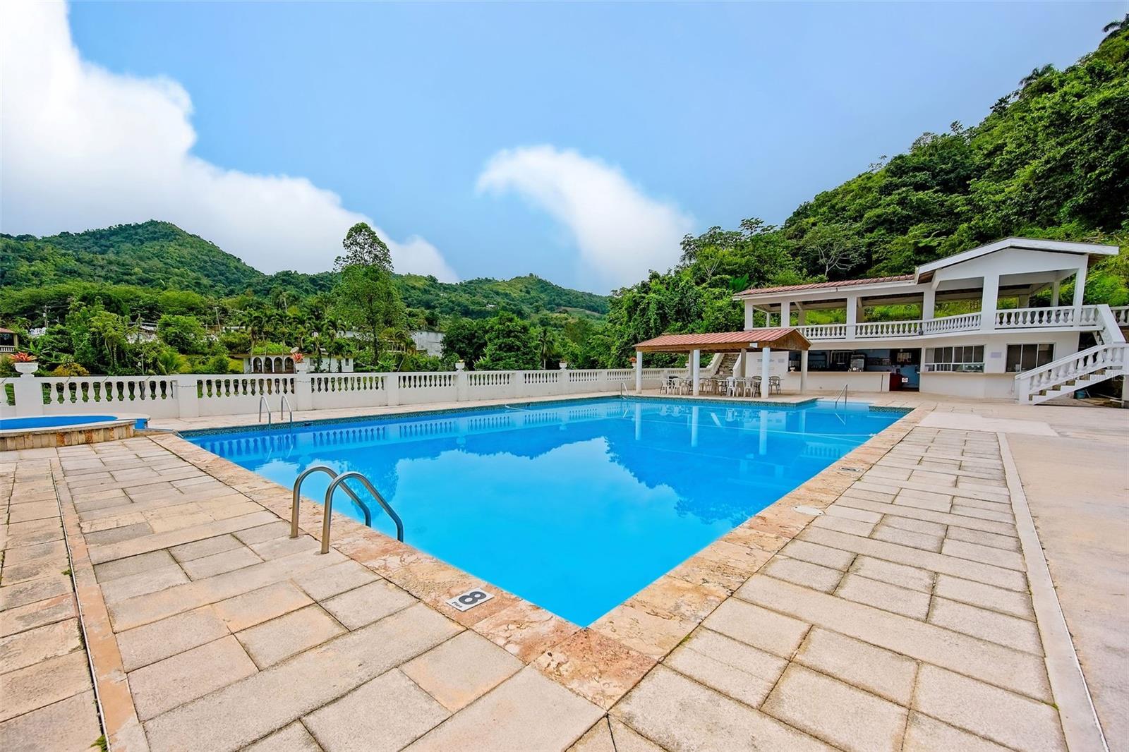 135 VILLA PEREZ