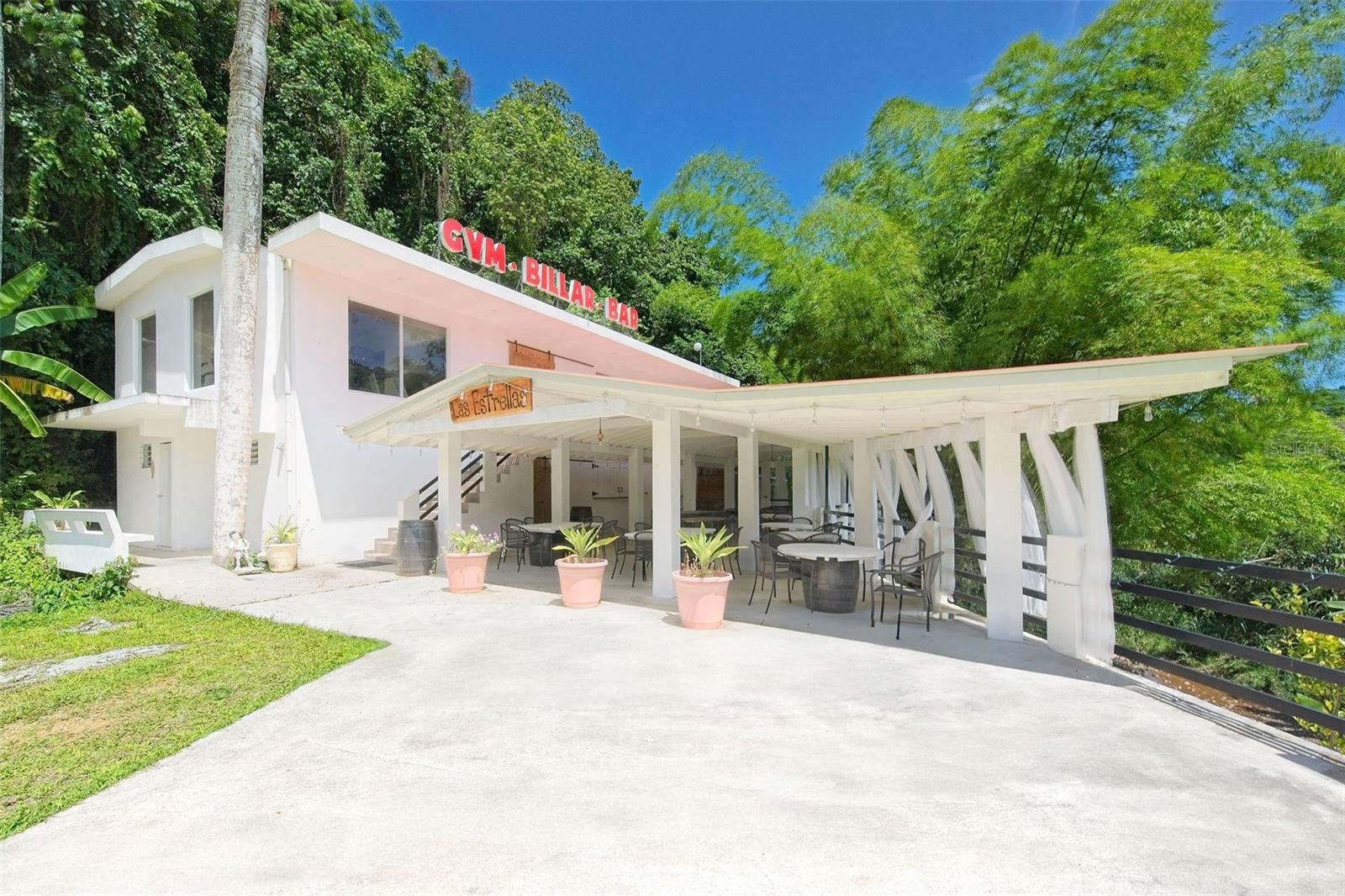 135 VILLA PEREZ