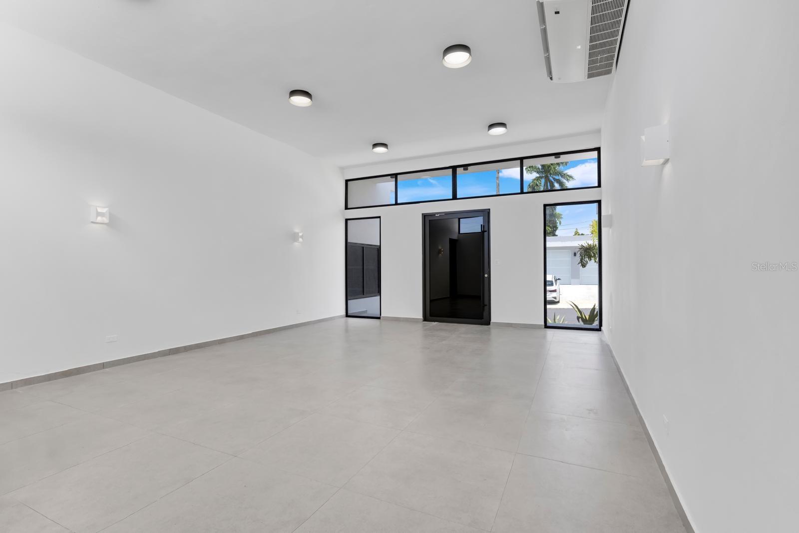 13-12 SANTANDER ST, TORRIMAR #12-13