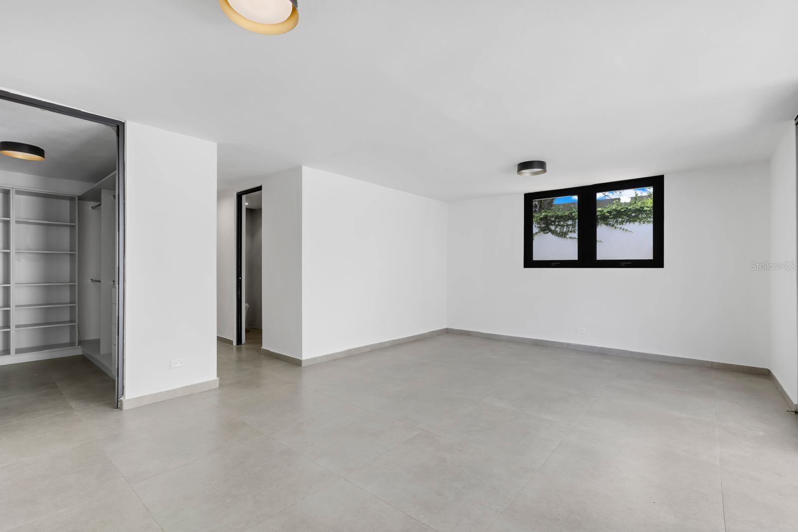 13-12 SANTANDER ST, TORRIMAR #12-13