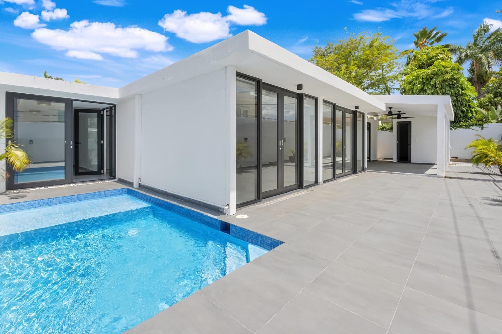 13-12 SANTANDER ST, TORRIMAR #12-13