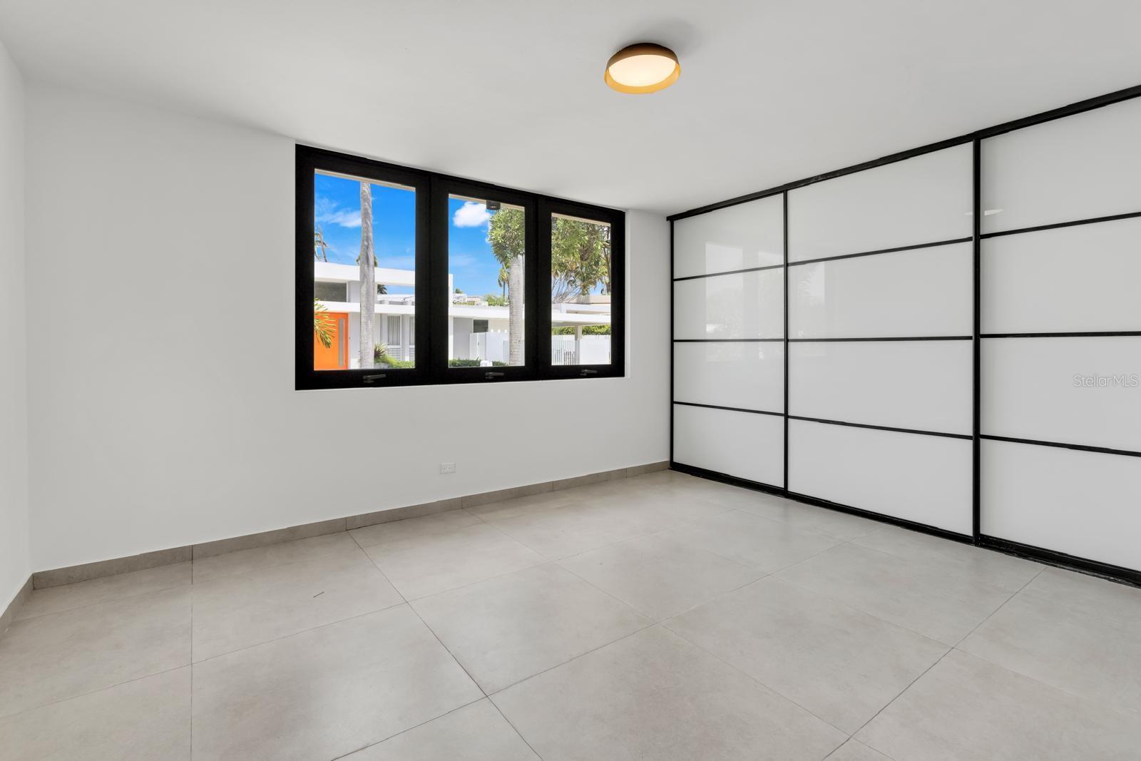 13-12 SANTANDER ST, TORRIMAR #12-13