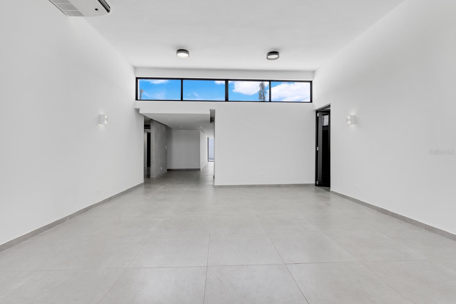 13-12 SANTANDER ST, TORRIMAR #12-13