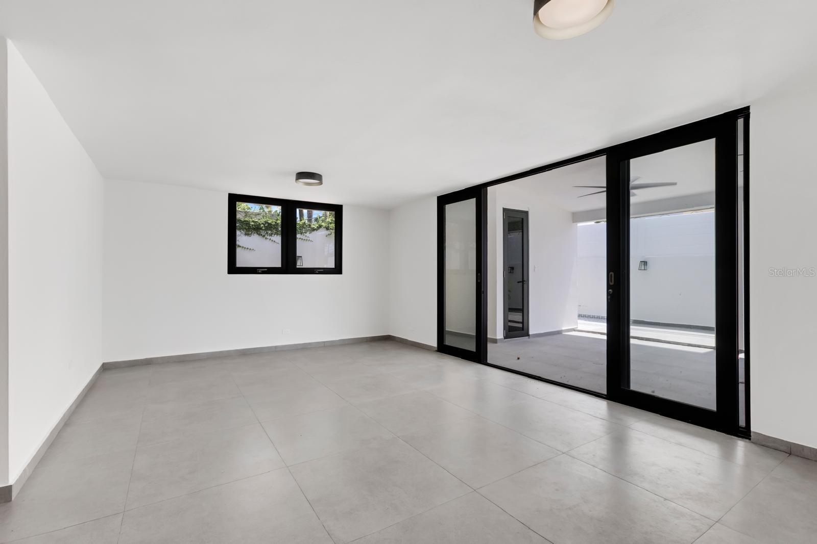 13-12 SANTANDER ST, TORRIMAR #12-13