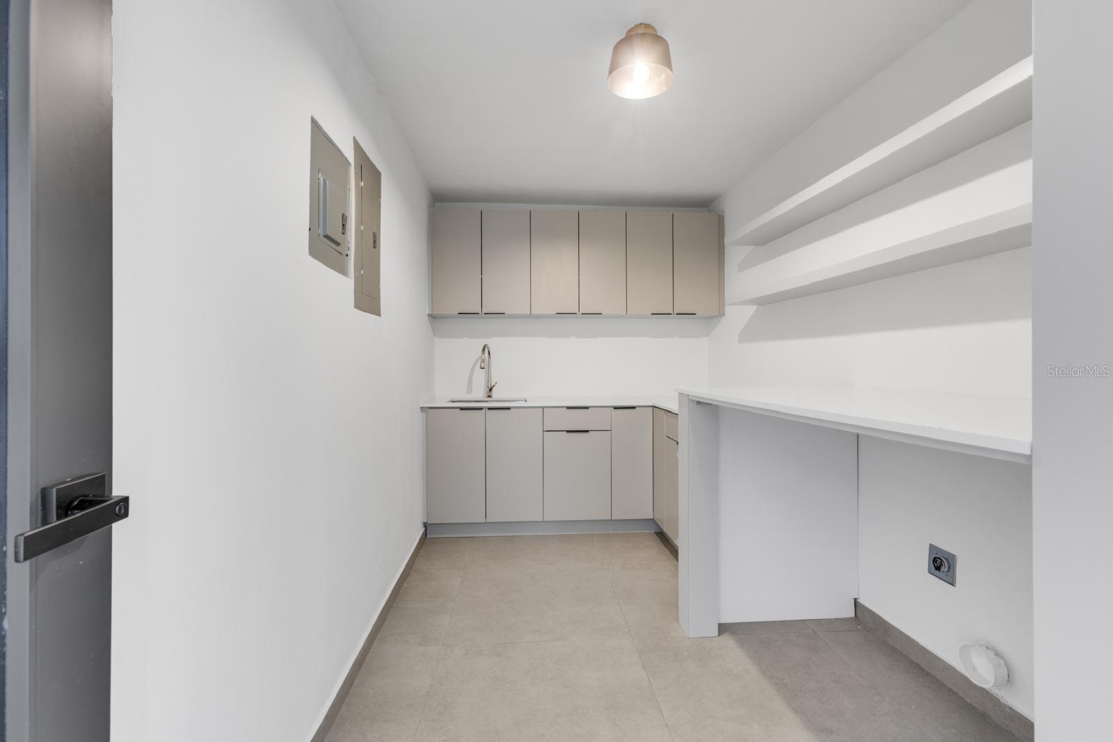 13-12 SANTANDER ST, TORRIMAR #12-13