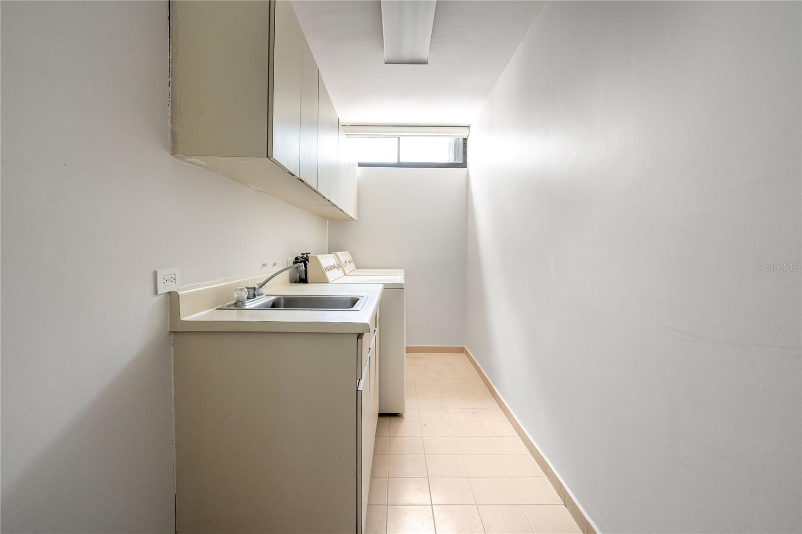 1 MANUEL RODRIGUEZ SERRA ST #6