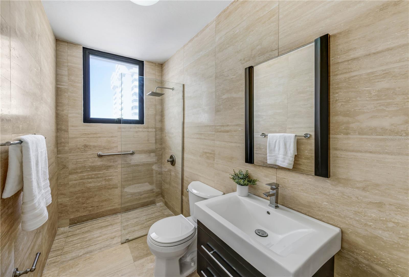 1501 ASHFORD AVE #10B