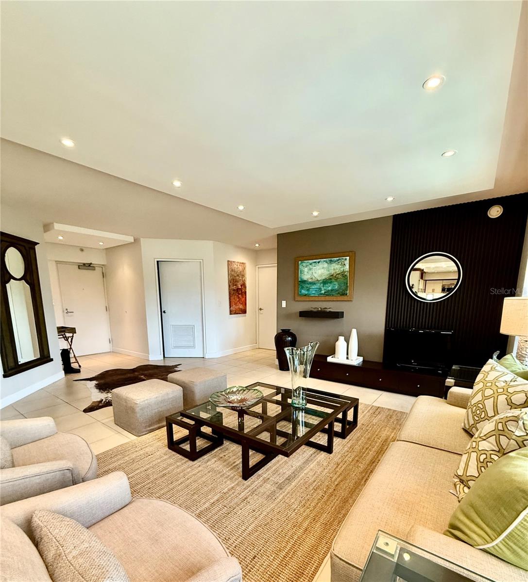 103 DE DIEGO AVENUE #01
