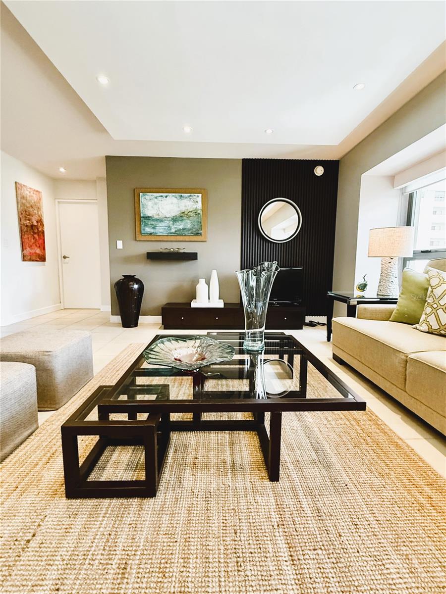 103 DE DIEGO AVENUE #01
