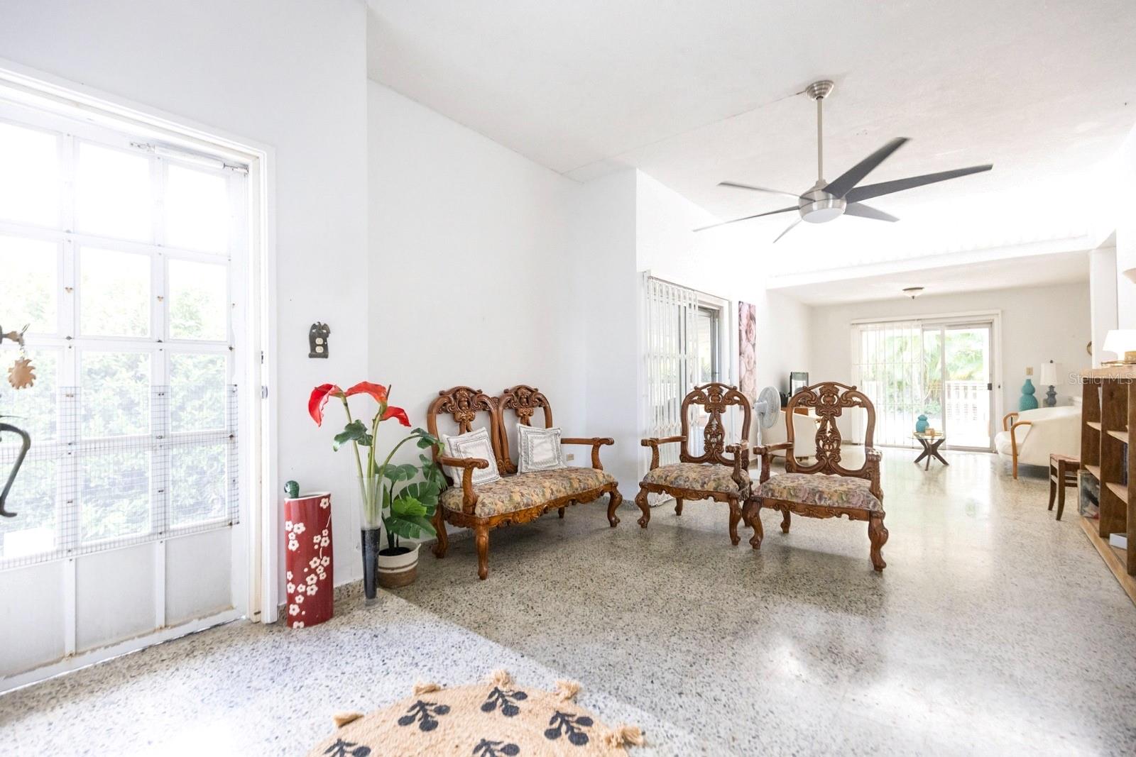 20 - Calle Sirena URB. DORADO DEL MAR #20 CALLE SIRENA #20