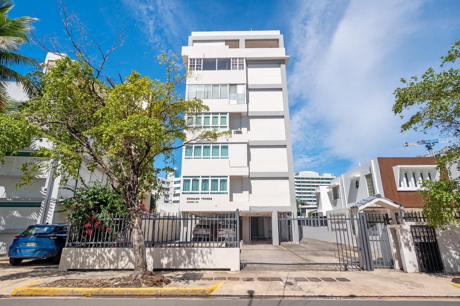 1115 CALLE PICCIONI #PH