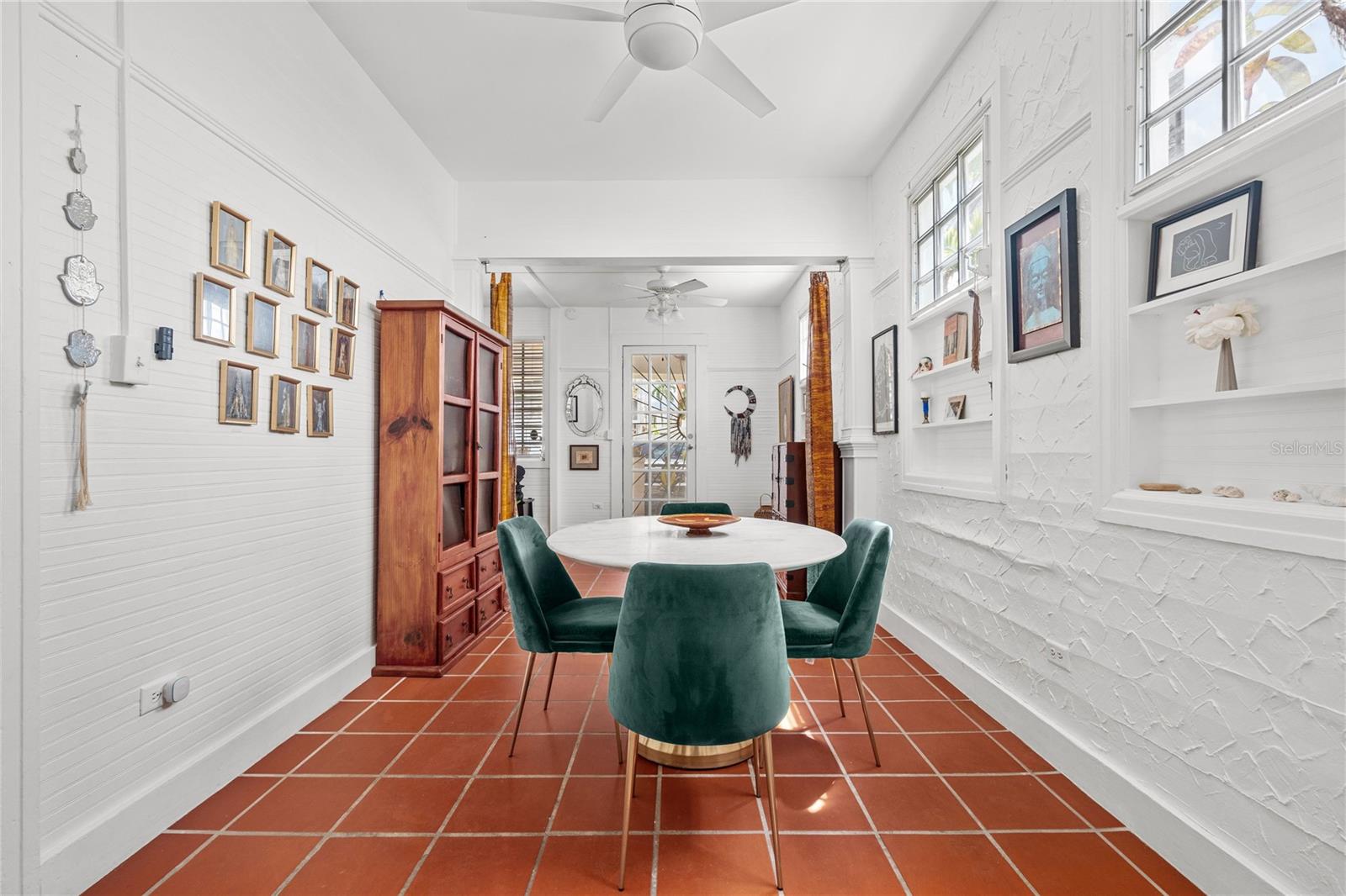 18 & 20 CALLE YARDLEY PLACE