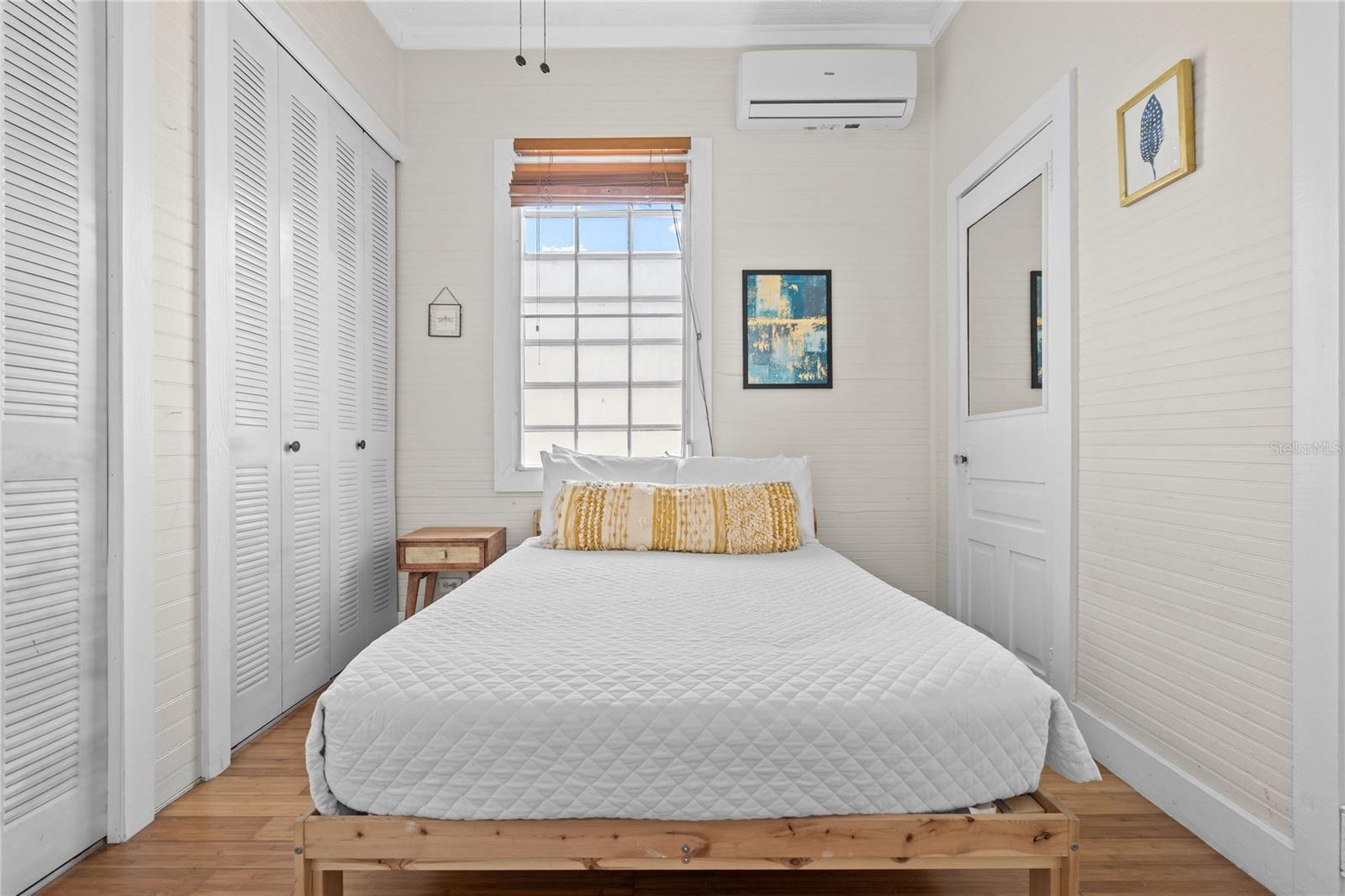 18 & 20 CALLE YARDLEY PLACE