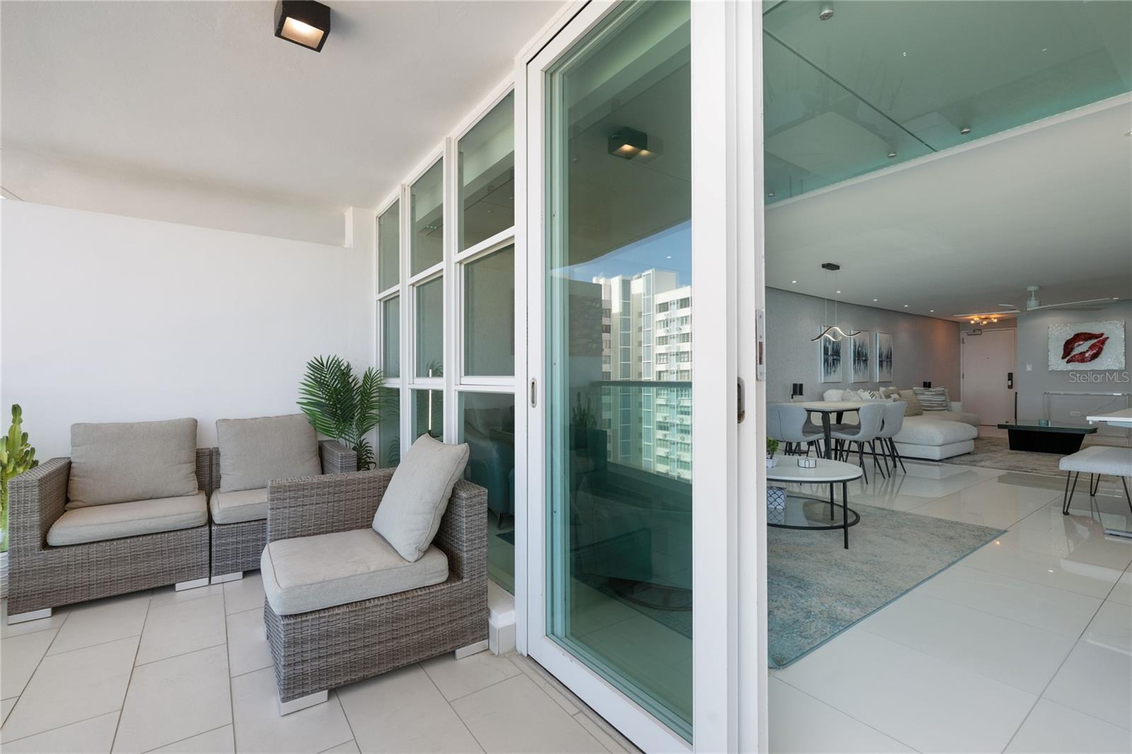5575 AVENIDA ISLA VERDE #903
