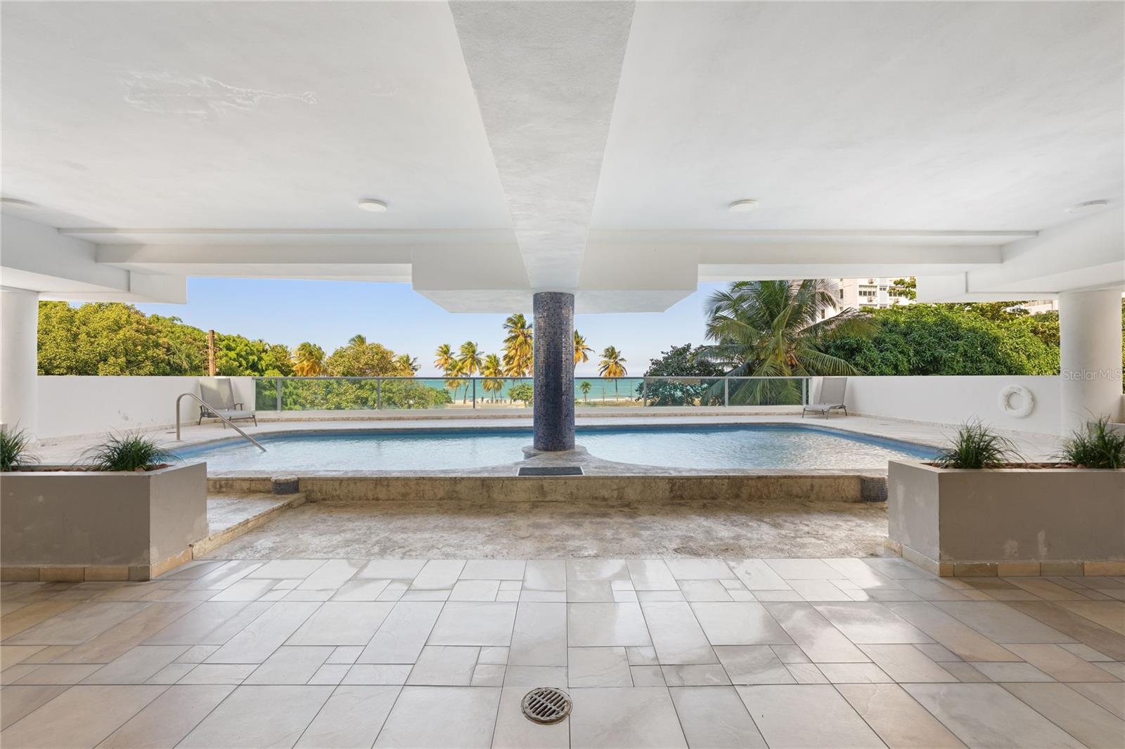 5575 AVENIDA ISLA VERDE #903