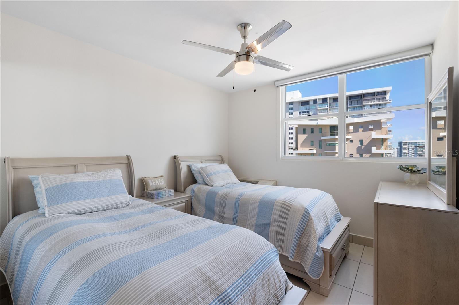 5575 AVENIDA ISLA VERDE #904