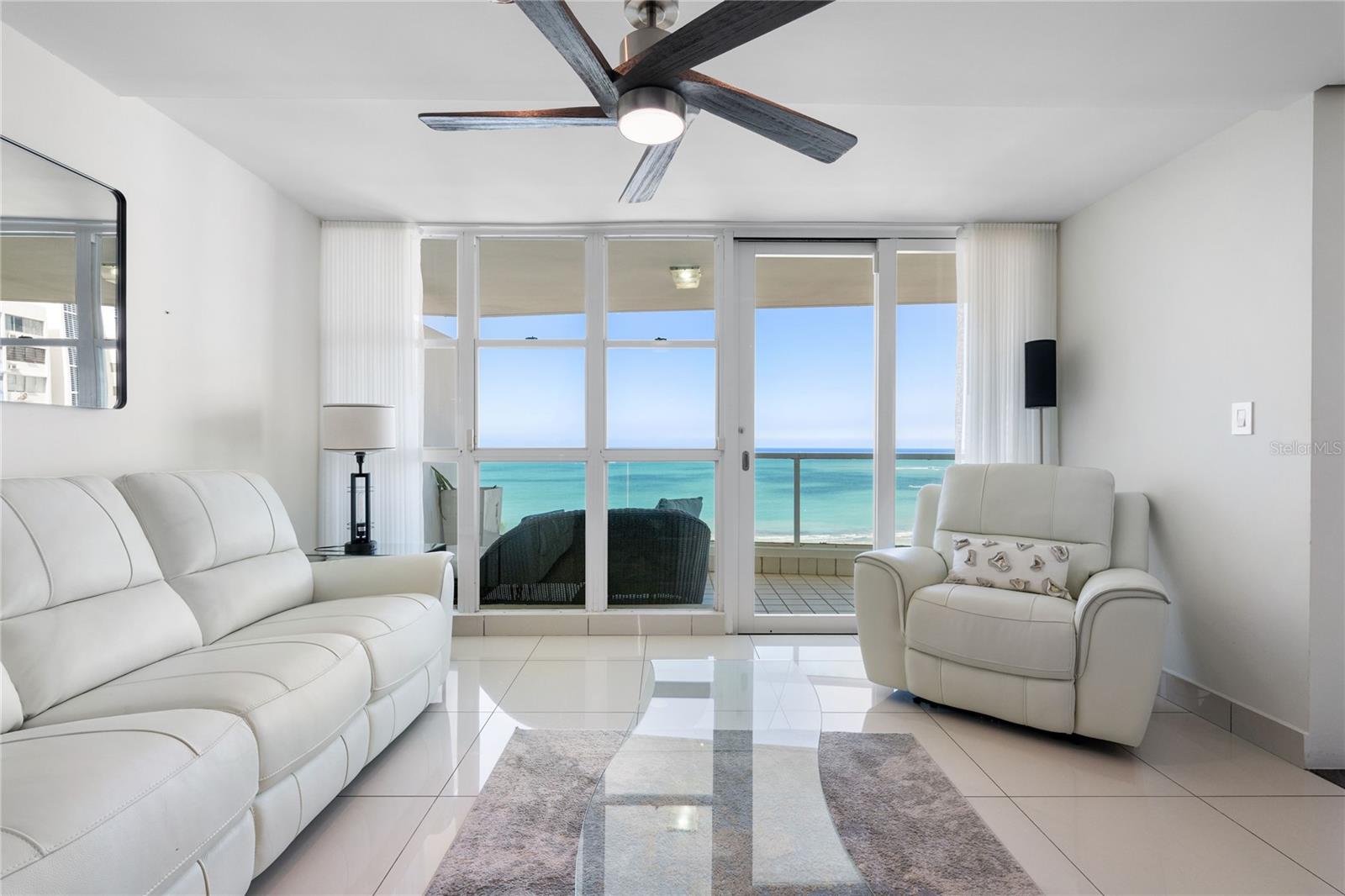 5575 AVENIDA ISLA VERDE #904