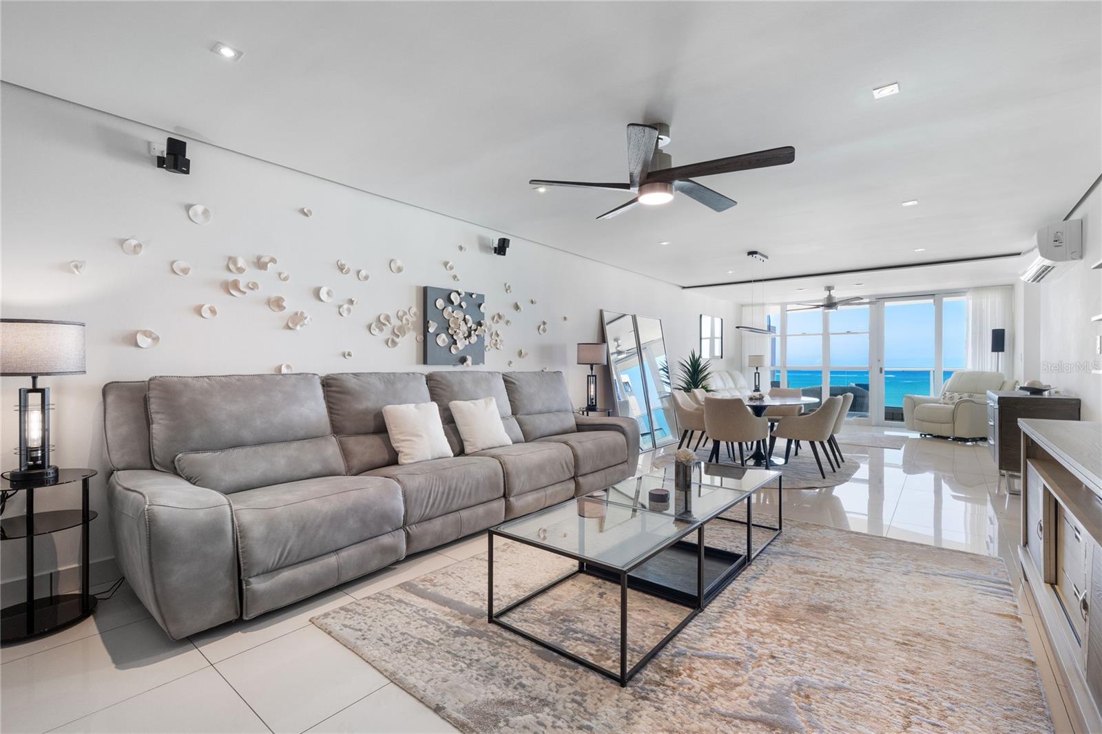 5575 AVENIDA ISLA VERDE #904