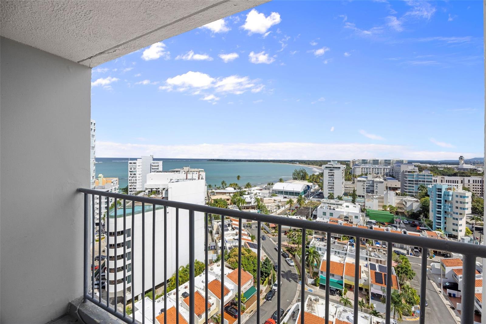 6165 ISLA VERDE AVE. #1450