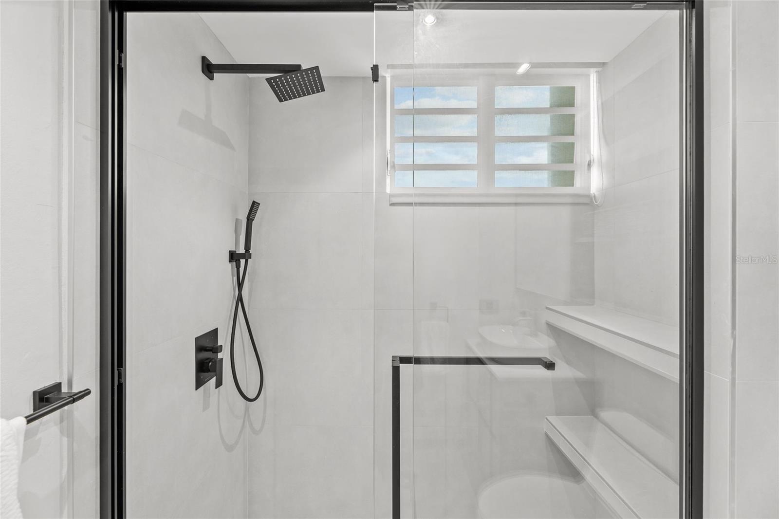1802 MCLEARY #701