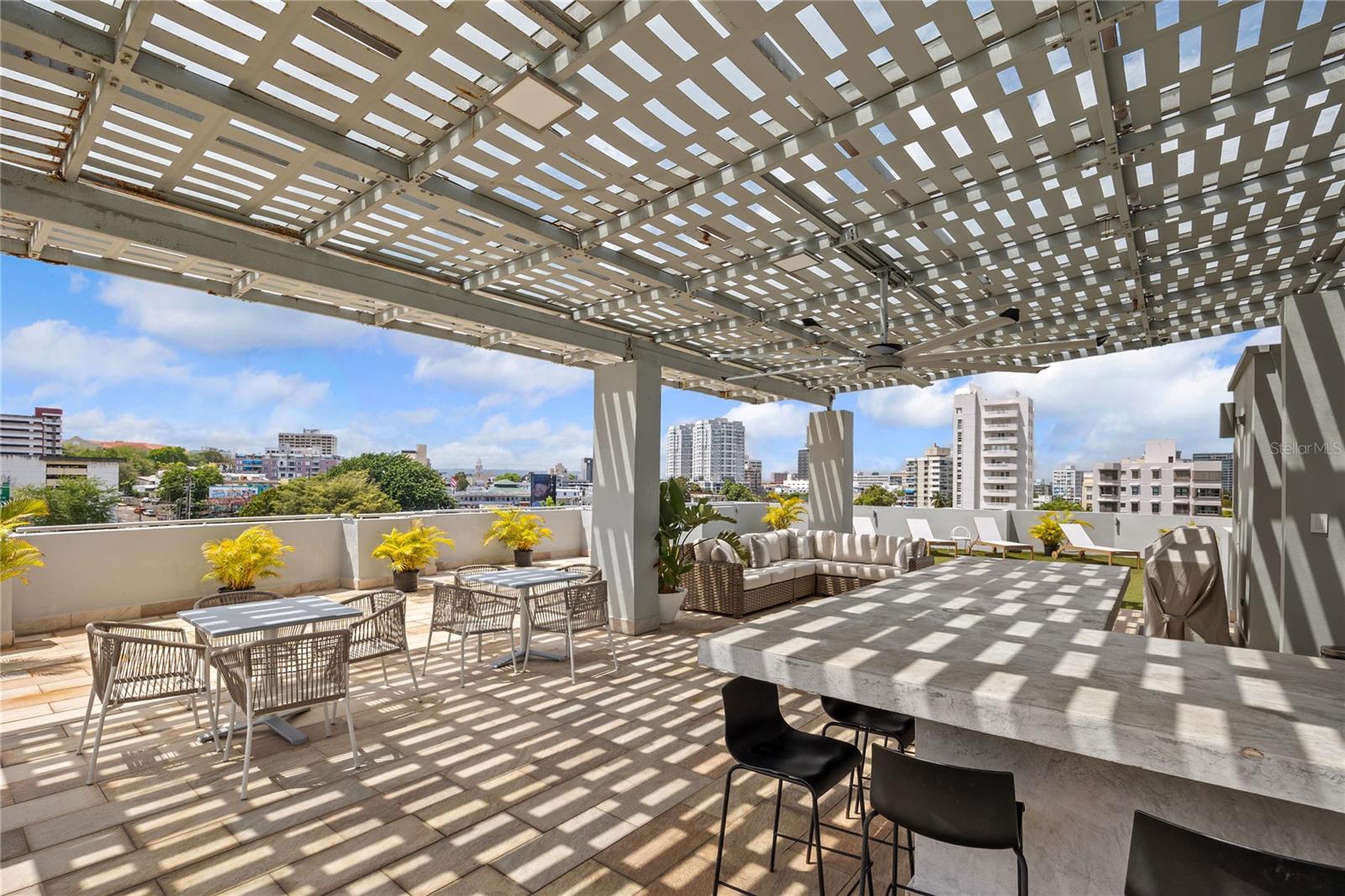 1364 CALLE WILSON #Penthouse 511