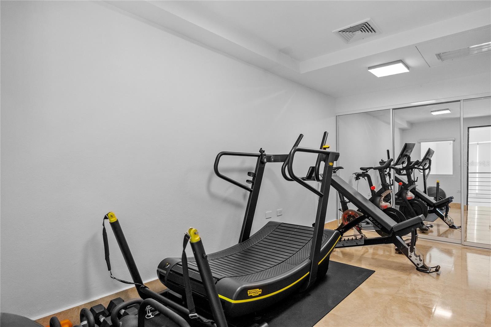 1364 CALLE WILSON #Penthouse 511