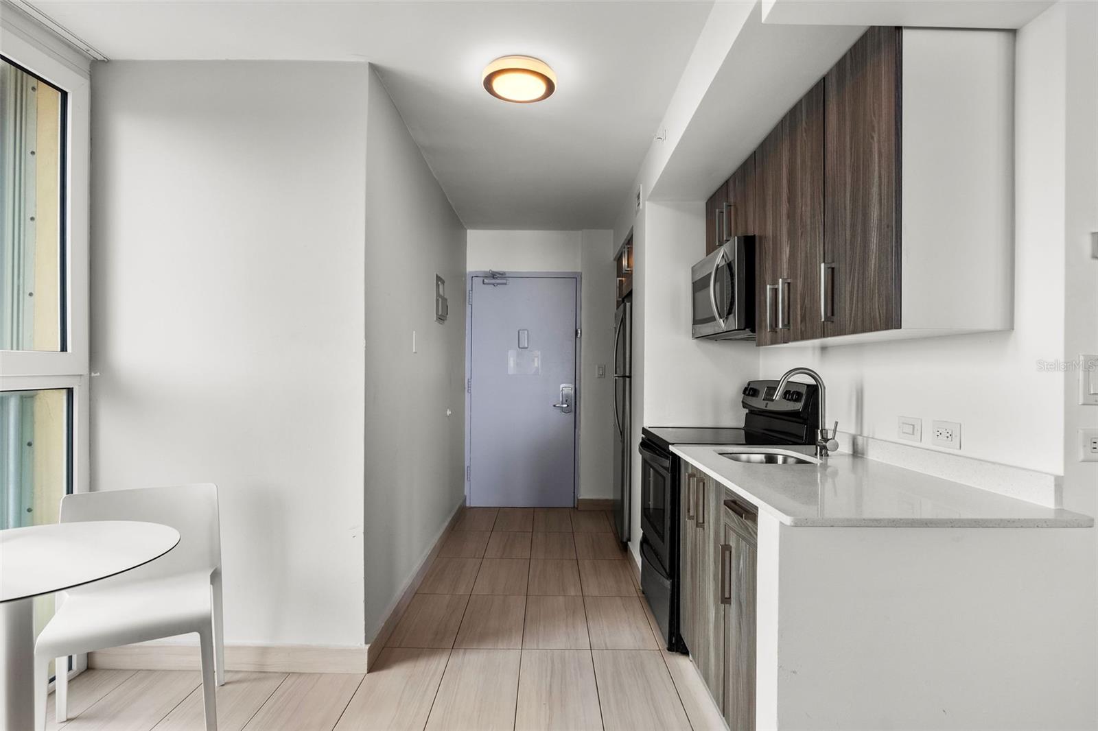 6165 ISLA VERDE AVE. #1550