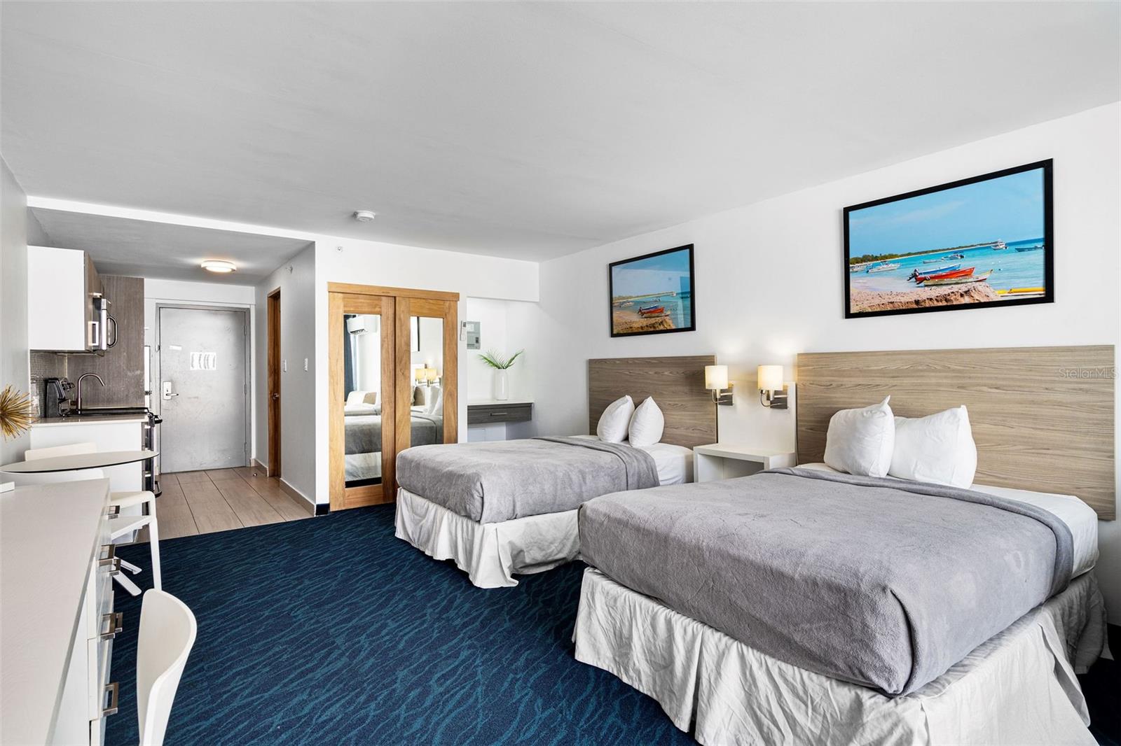 6165 ISLA VERDE AVE. #183