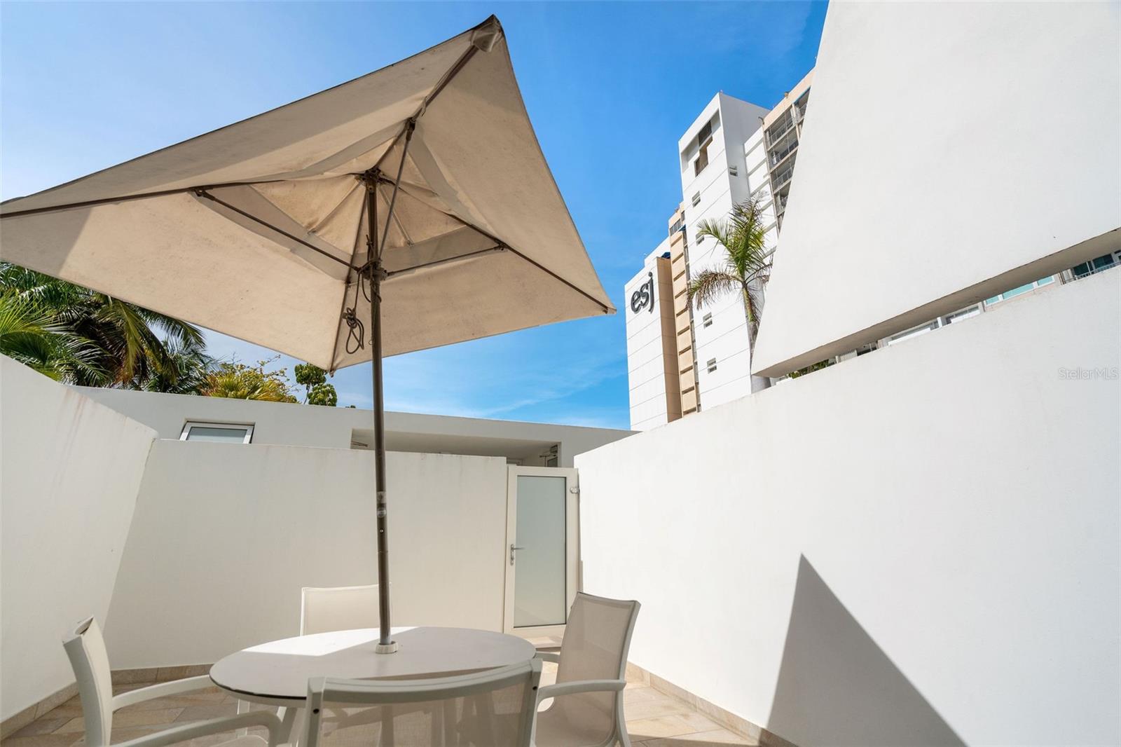 6165 ISLA VERDE AVE. #183