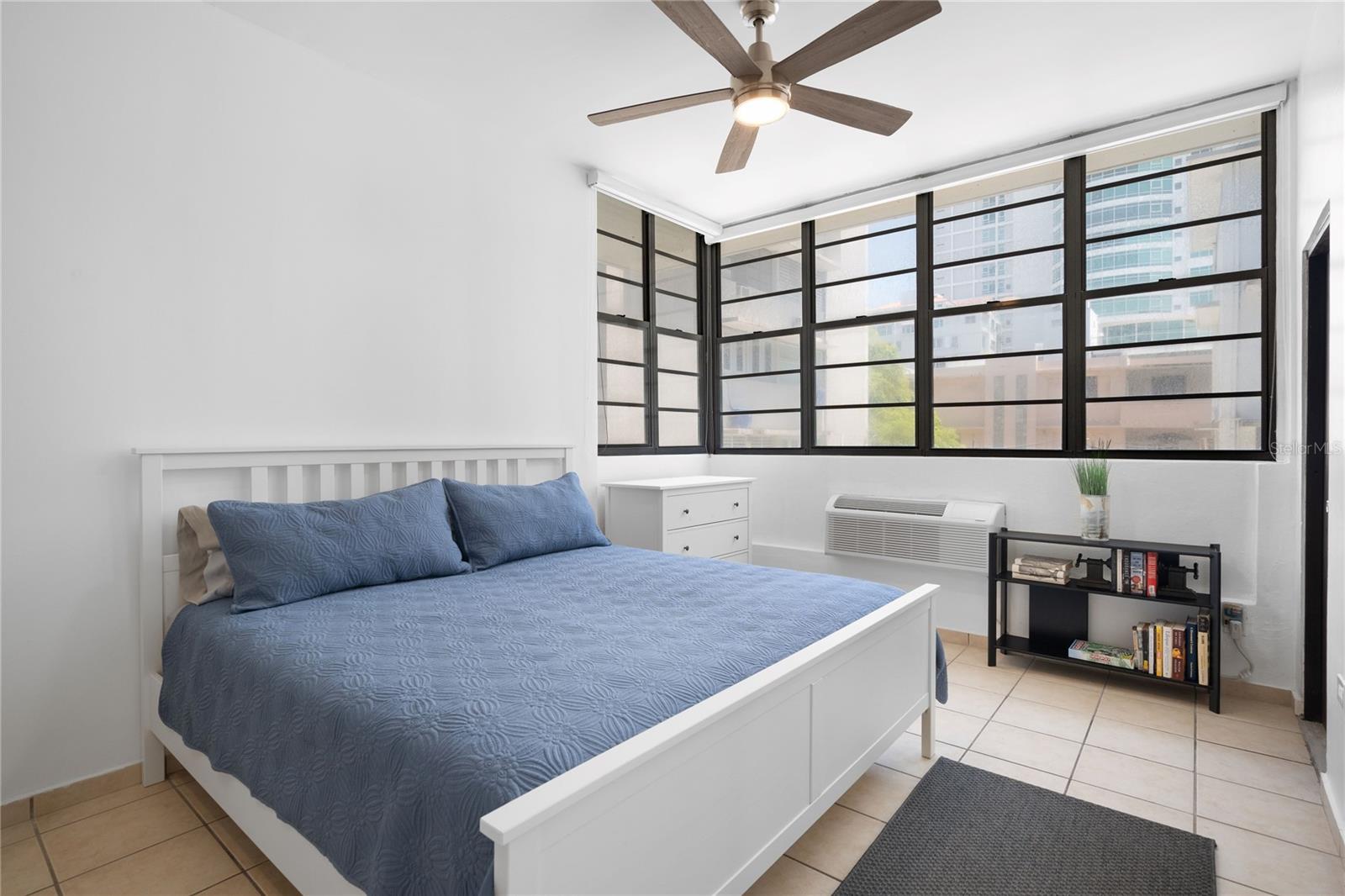 1020 ASHFORD AVE. #116