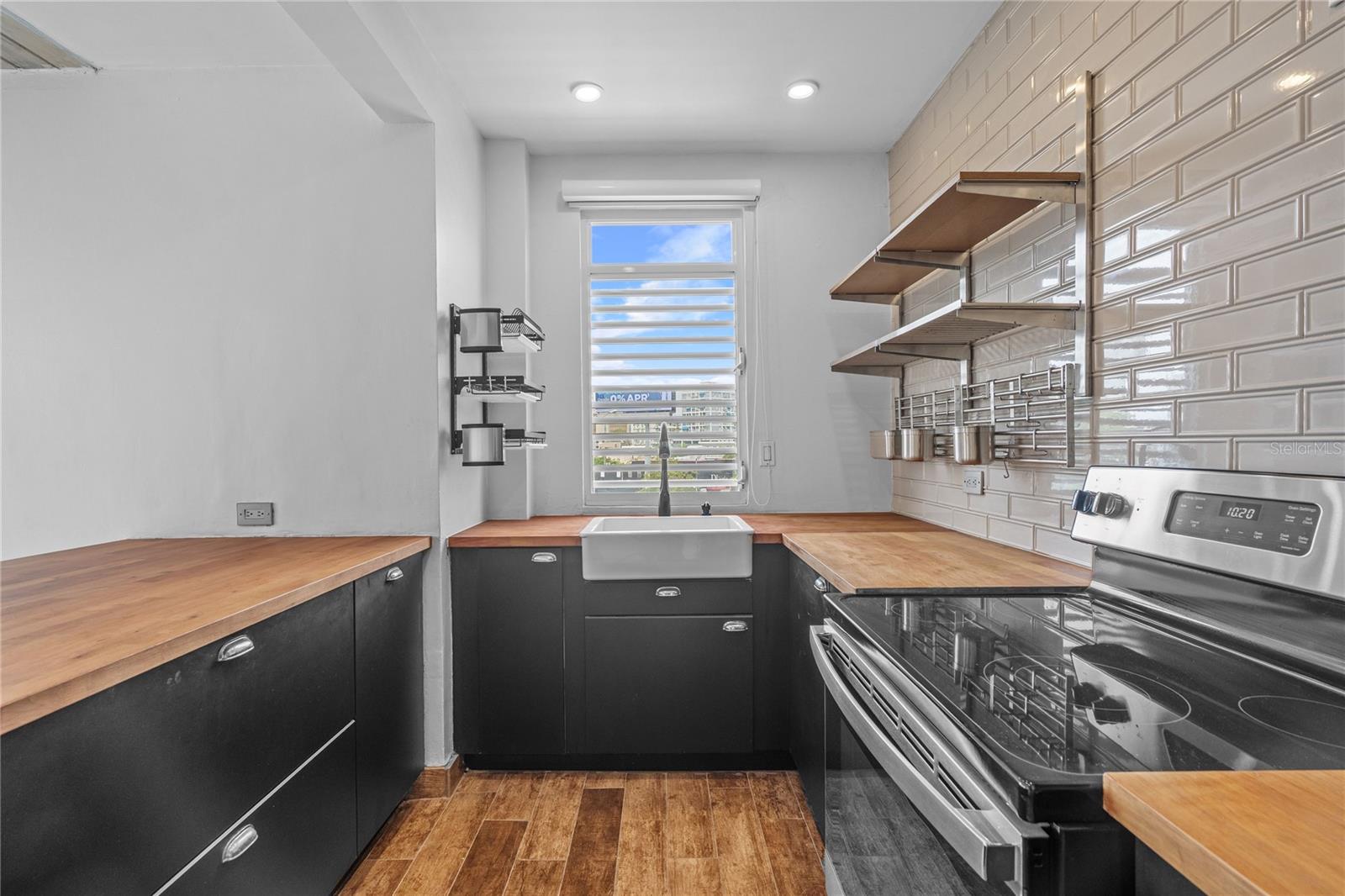 1223 WILSON AVE. #401