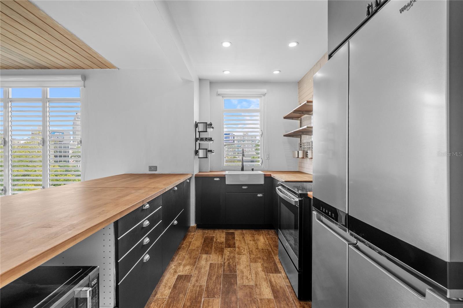 1223 WILSON AVE. #401
