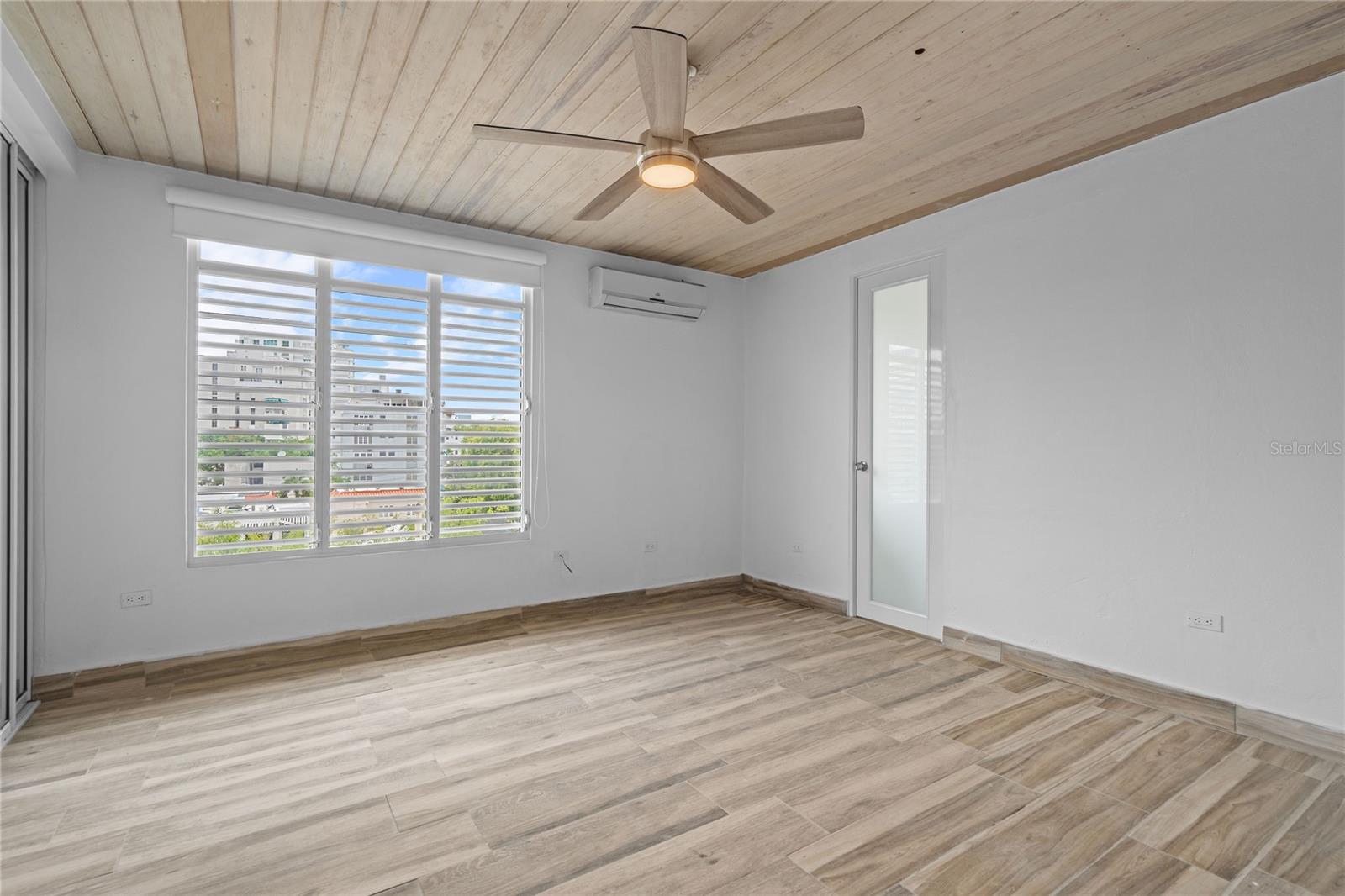 1223 WILSON AVE. #401
