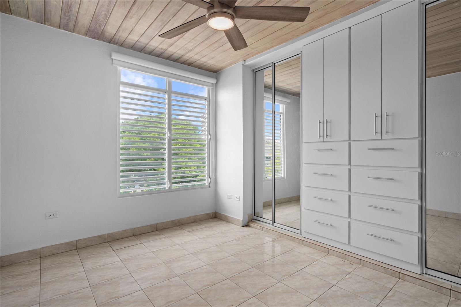 1223 WILSON AVE. #401