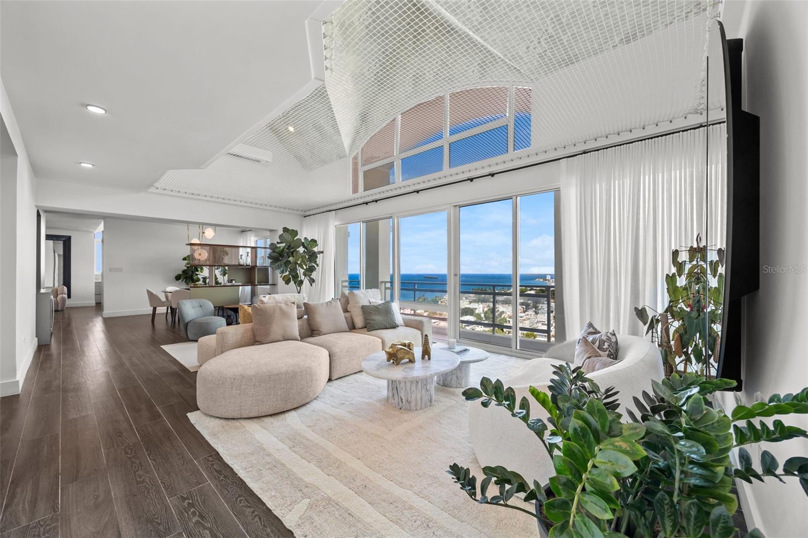 20 CALLE CARRION COURT #PH 1701
