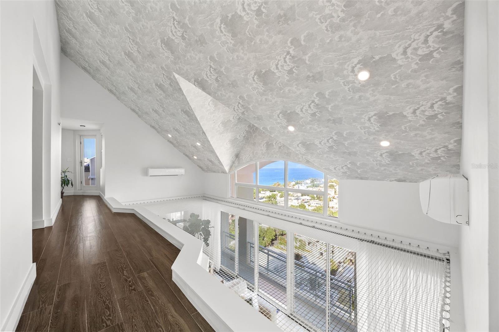 20 CALLE CARRION COURT #PH 1701