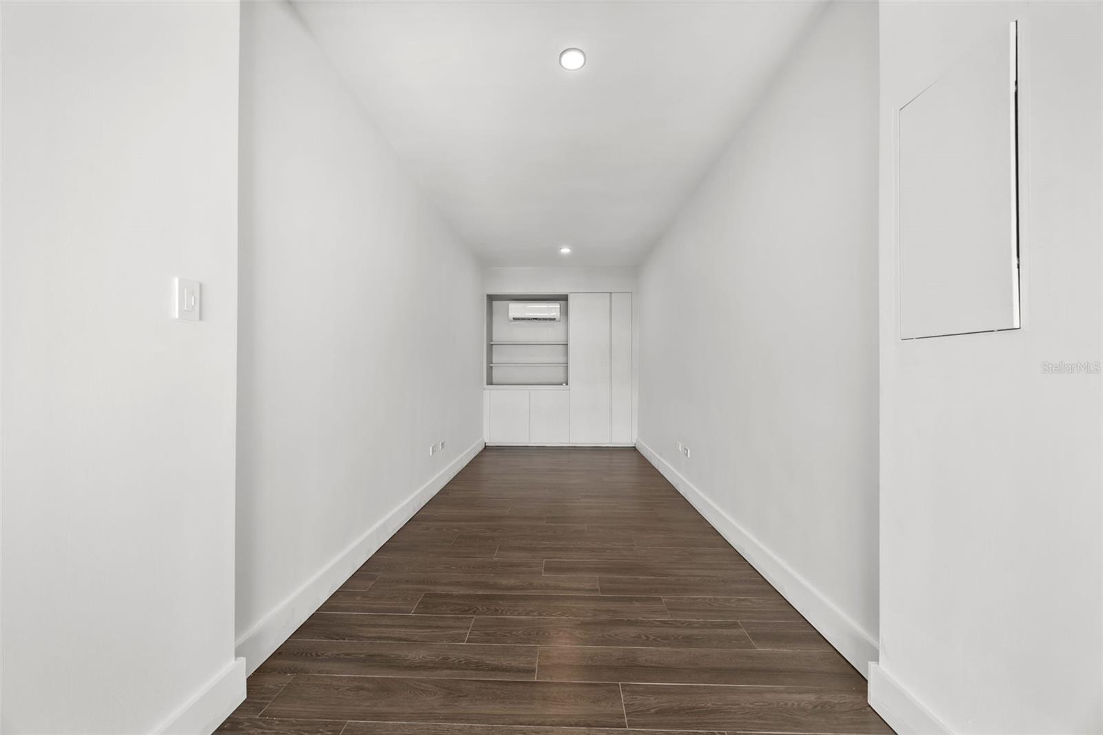 20 CALLE CARRION COURT #PH 1701