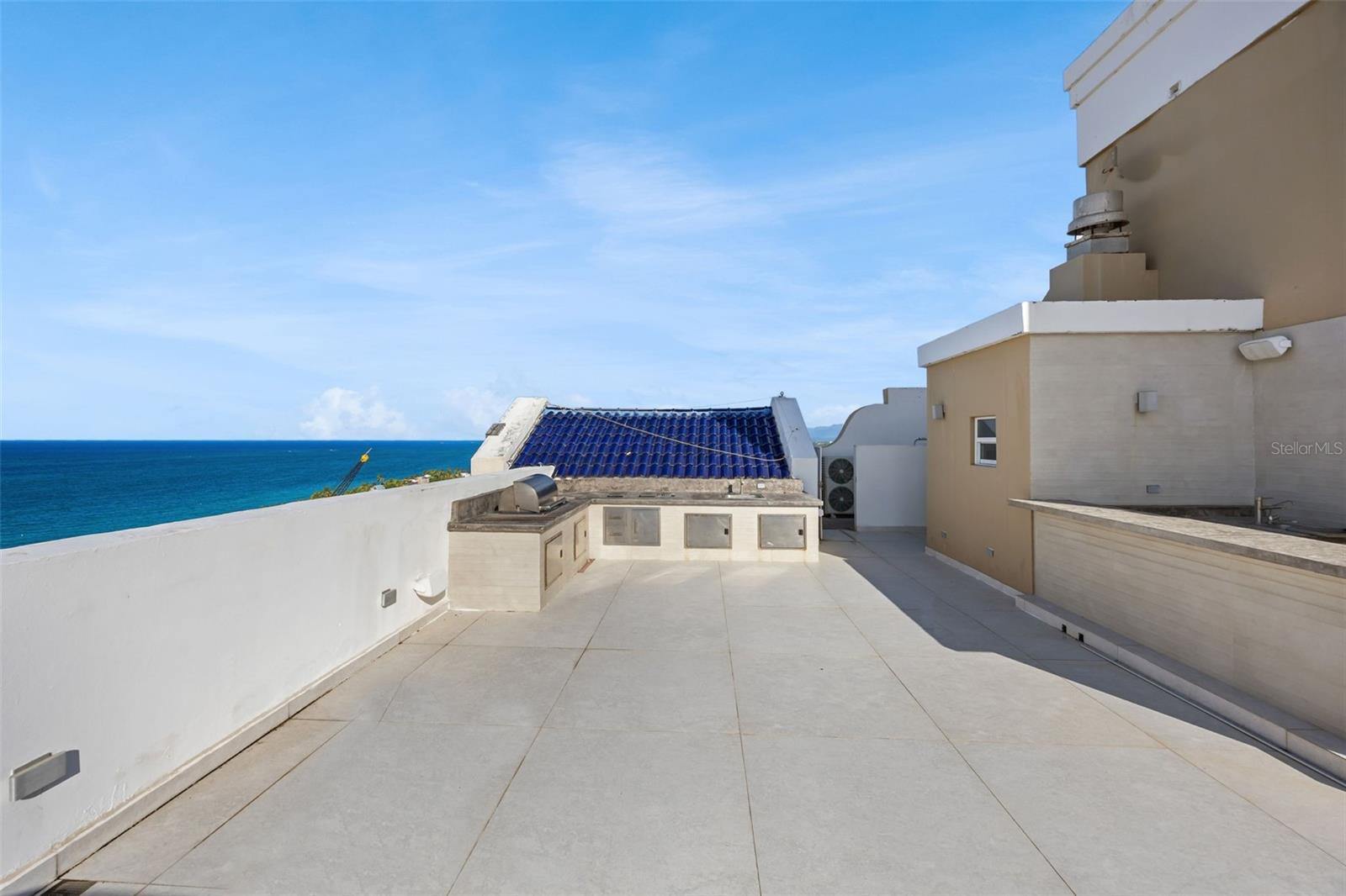 20 CALLE CARRION COURT #PH 1701