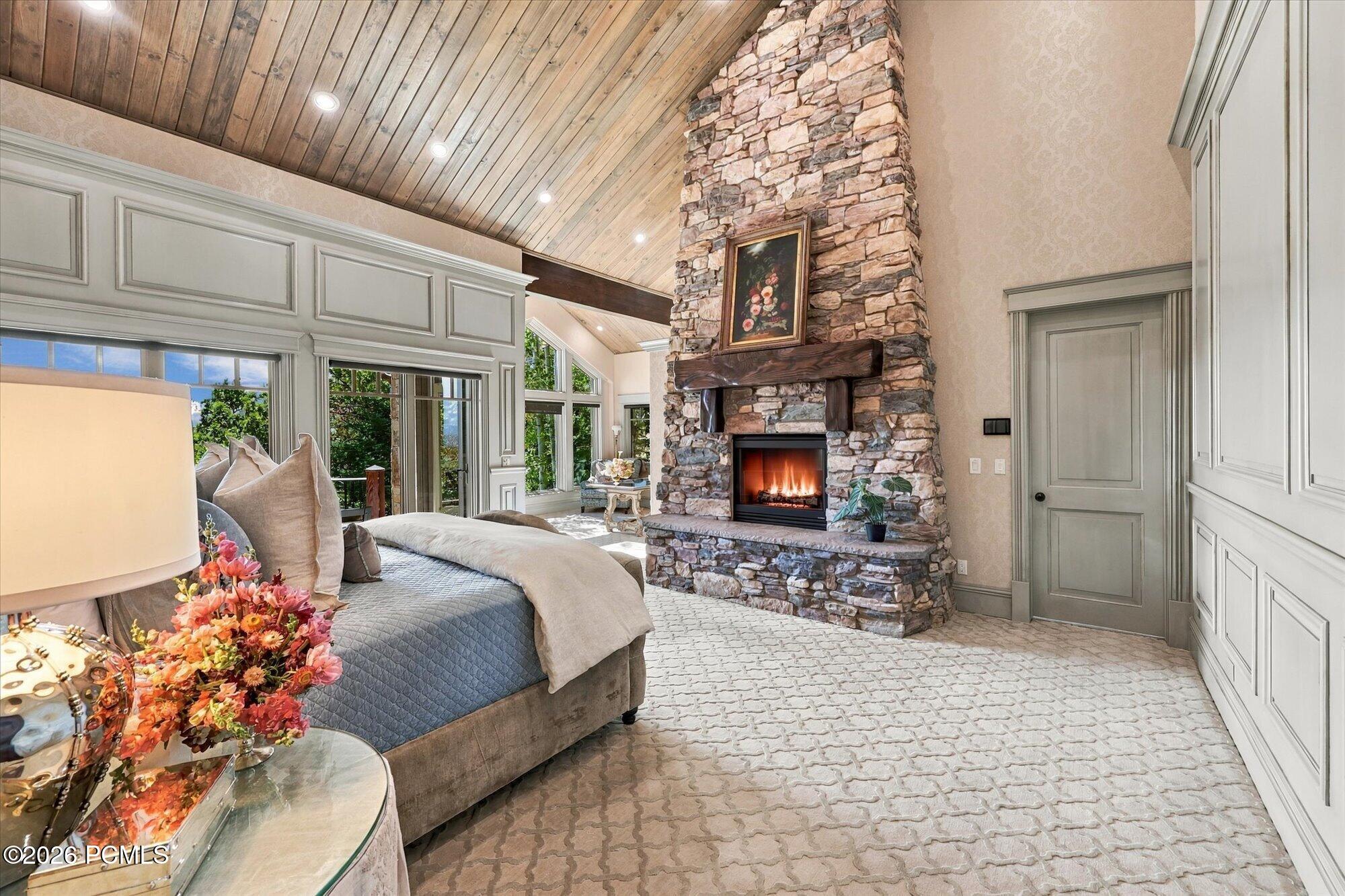 2682 W Deer Hollow Road