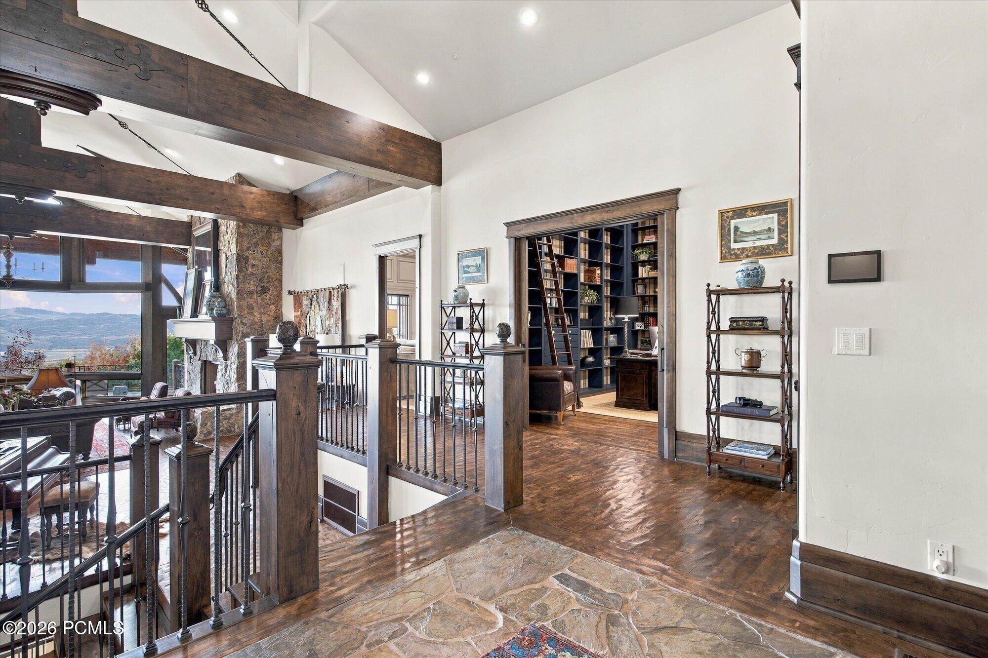2682 W Deer Hollow Road